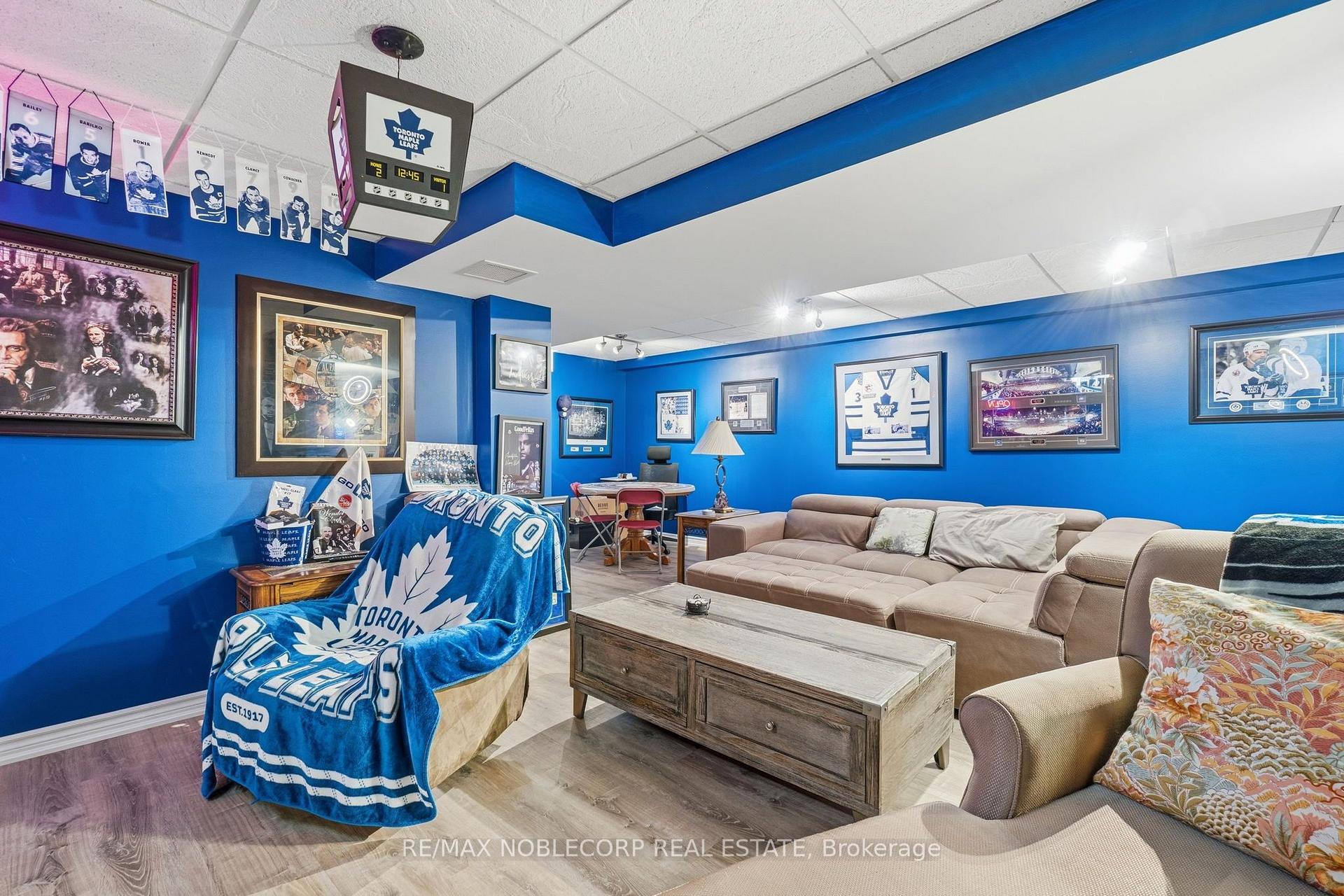 Photo 34 of 111 Emily Carr Crescent, Caledon, Bolton West — HOMEH