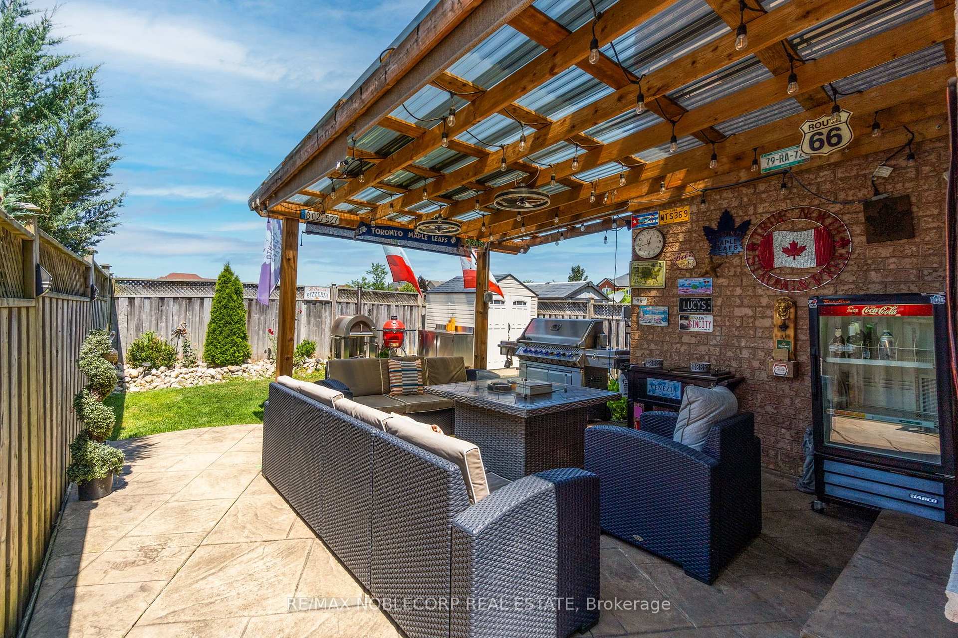 Photo 38 of 111 Emily Carr Crescent, Caledon, Bolton West — HOMEH