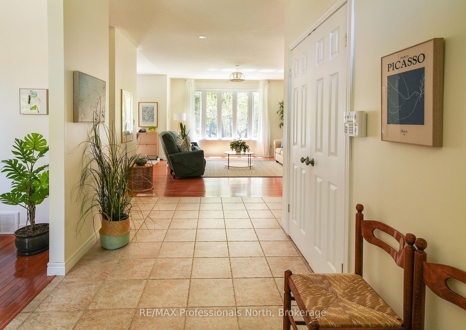 Photo 5 of 9883 Graham Road, West Elgin, Eagle — HOMEH