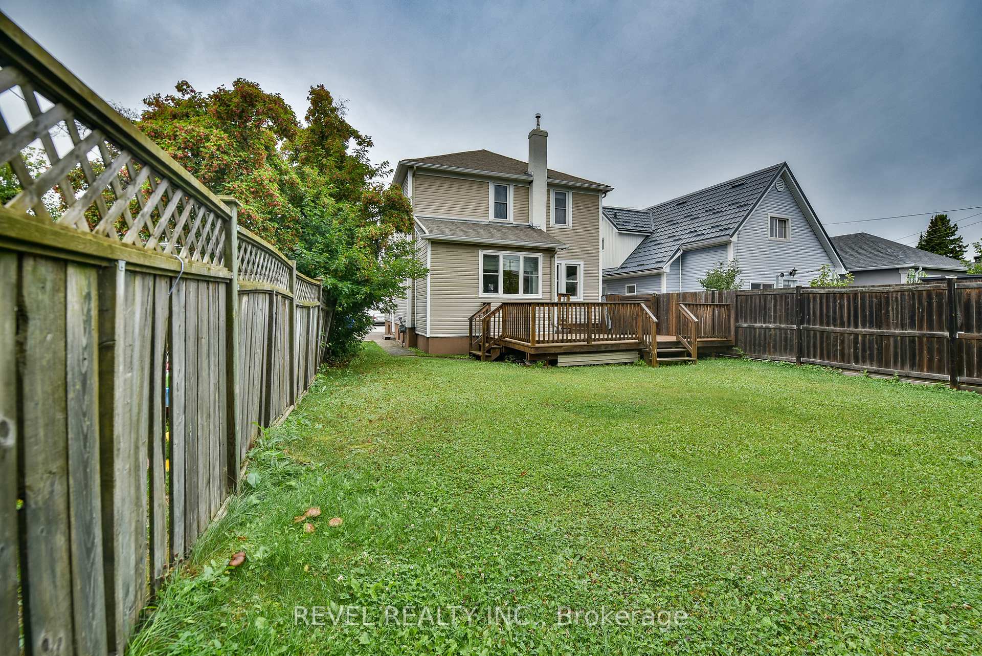 Photo 3 of 392 Patricia Boulevard, Timmins, TNE - Hill District — HOMEH
