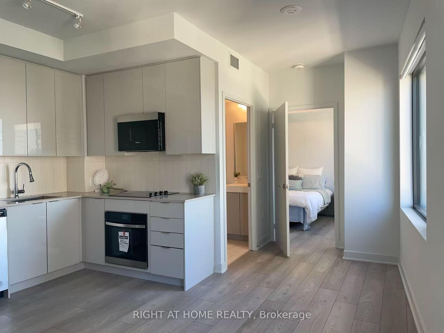 Photo 8 of Unit 1606, 2920 Highway 7, Vaughan, Concord — HOMEH