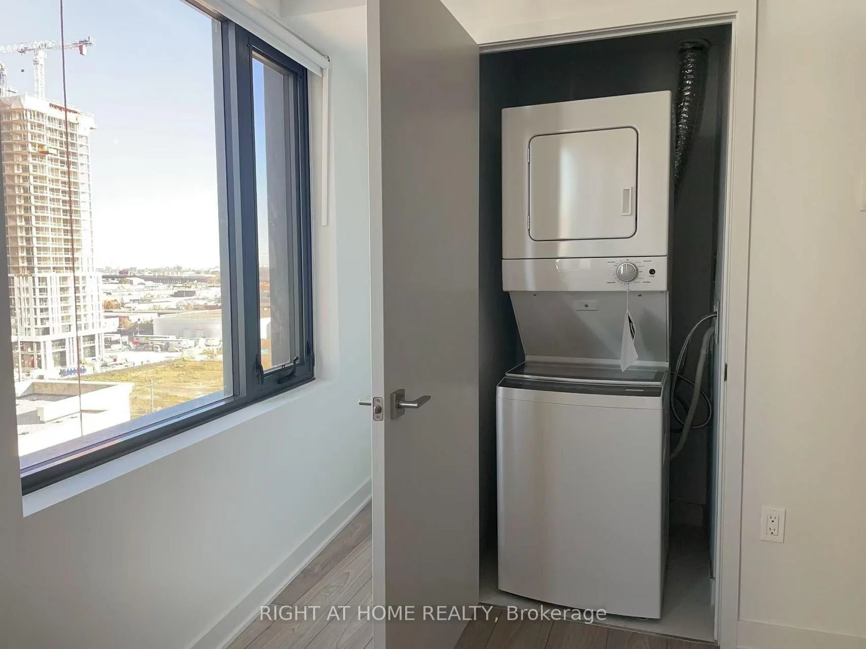 Photo 15 of Unit 1606, 2920 Highway 7, Vaughan, Concord — HOMEH