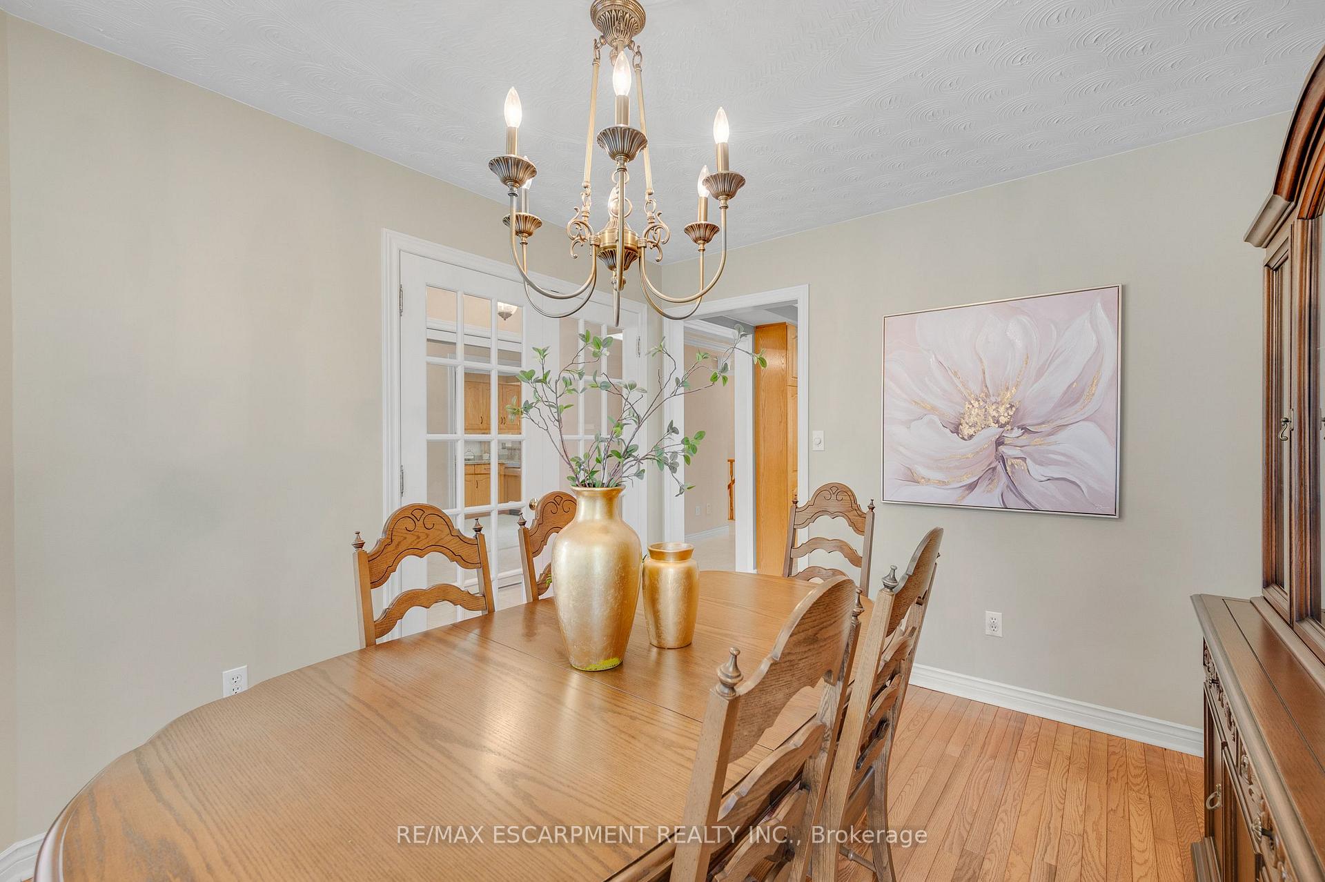 Photo 7 of 1150 Augustus Drive, Burlington, Brant — HOMEH