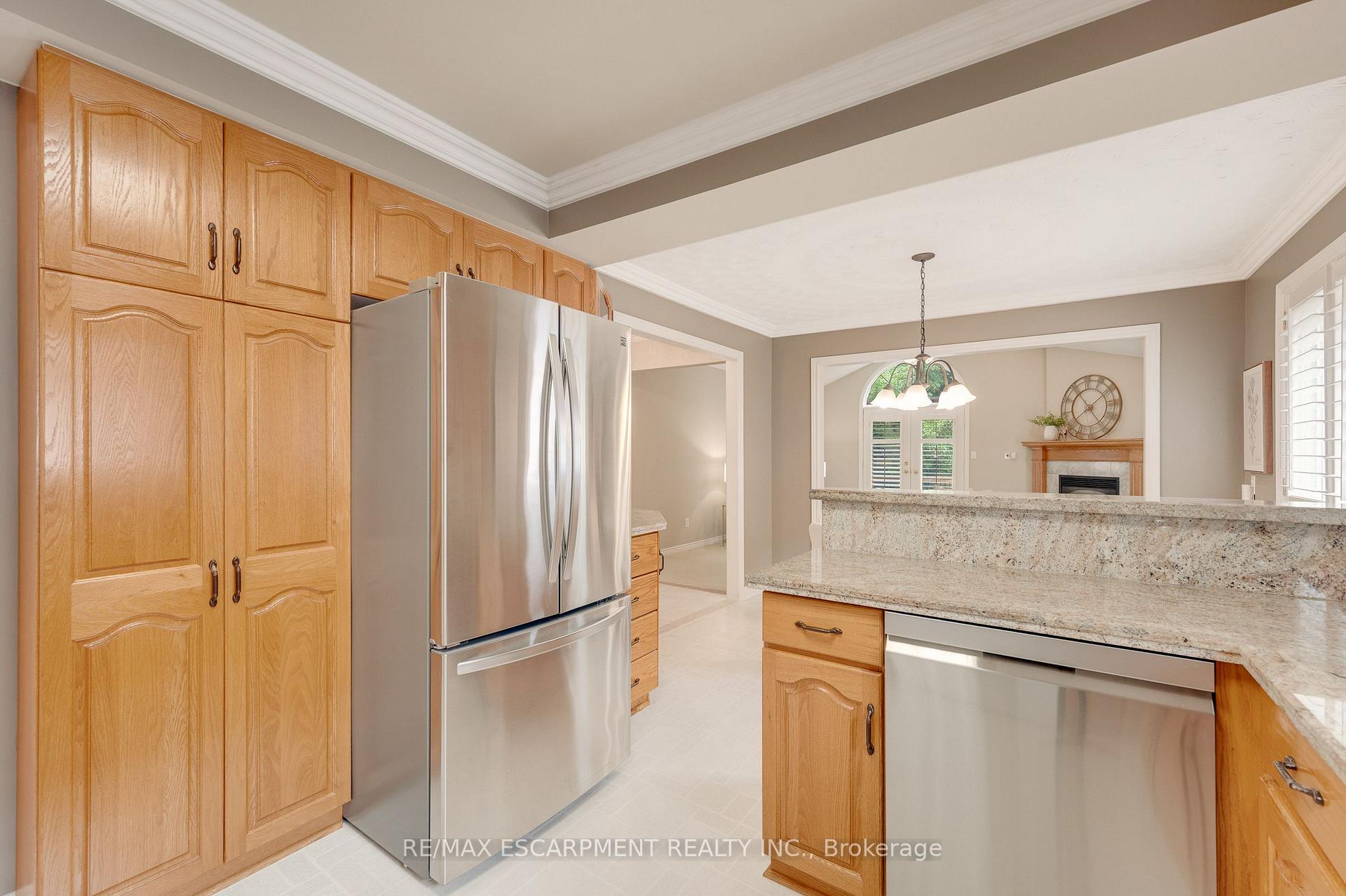 Photo 9 of 1150 Augustus Drive, Burlington, Brant — HOMEH