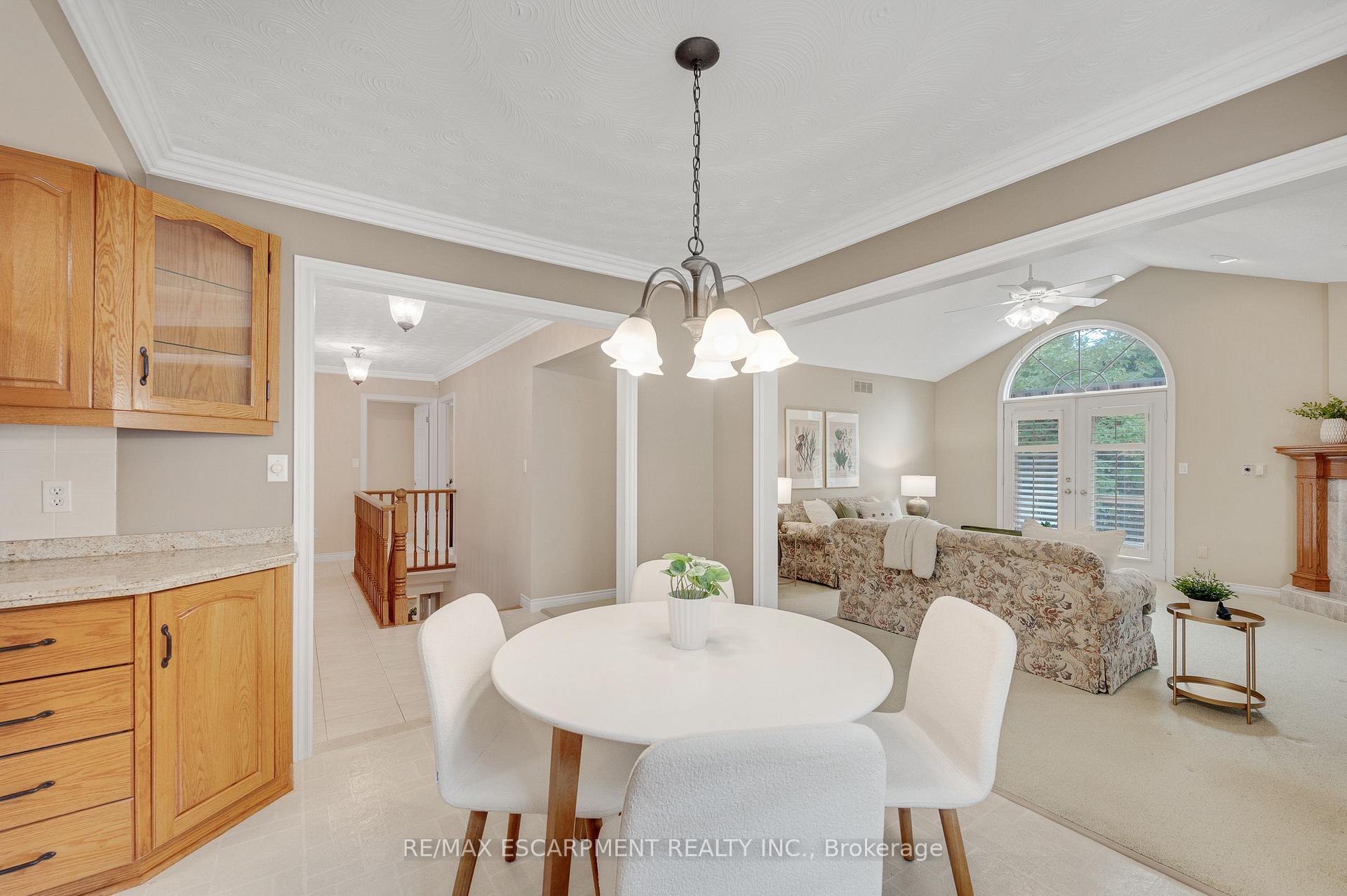 Photo 13 of 1150 Augustus Drive, Burlington, Brant — HOMEH