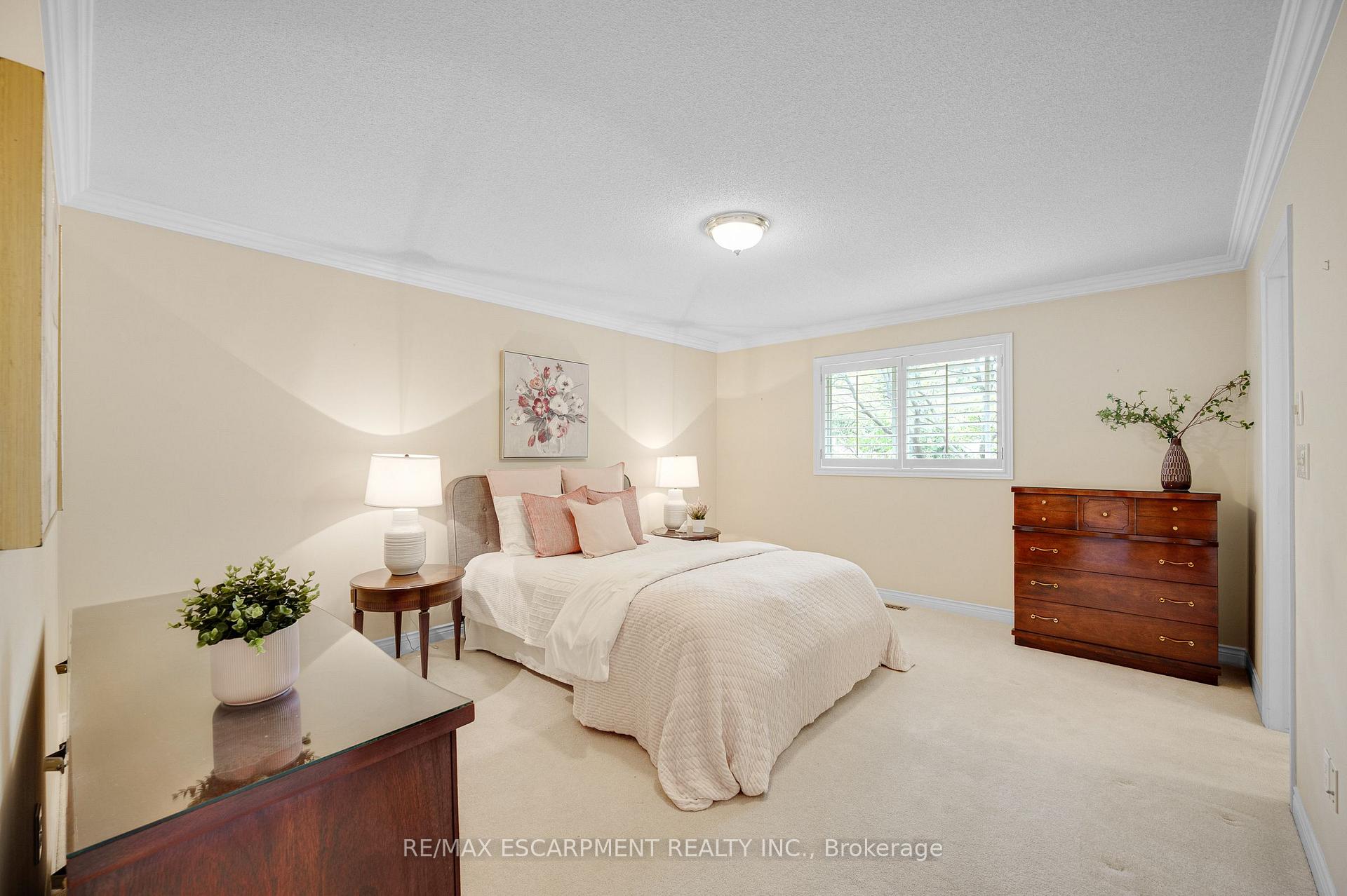Photo 19 of 1150 Augustus Drive, Burlington, Brant — HOMEH