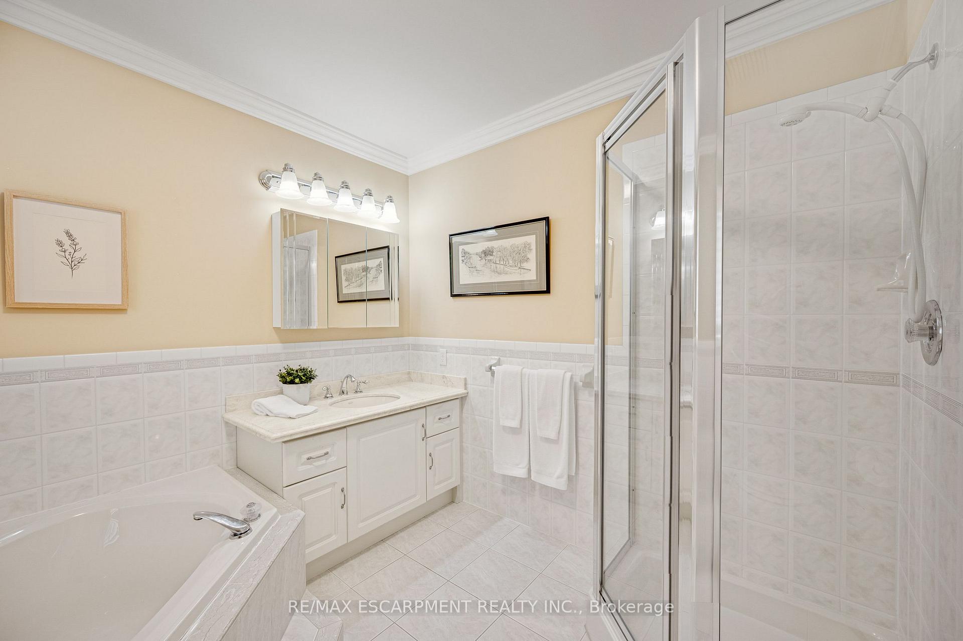 Photo 21 of 1150 Augustus Drive, Burlington, Brant — HOMEH