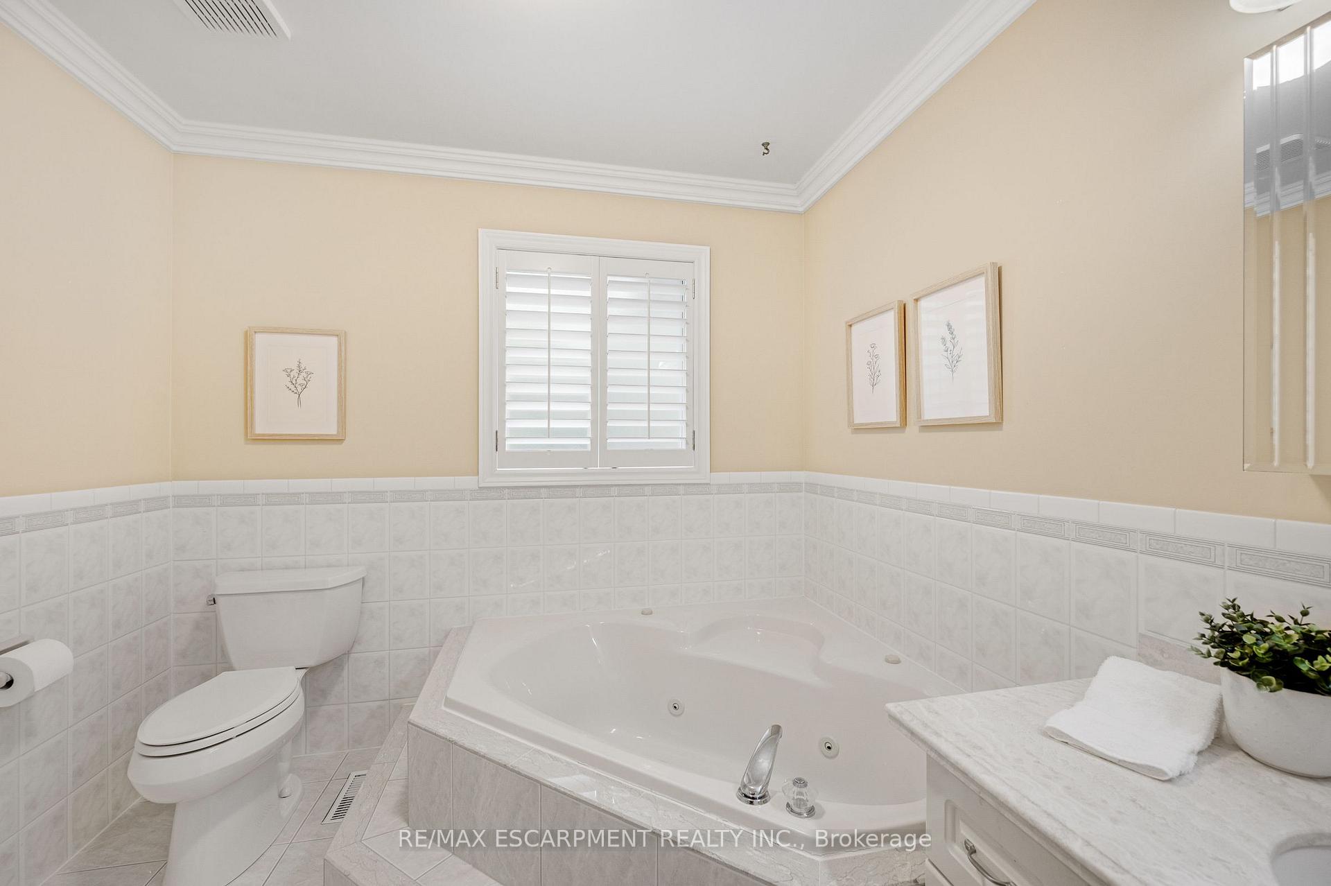 Photo 22 of 1150 Augustus Drive, Burlington, Brant — HOMEH