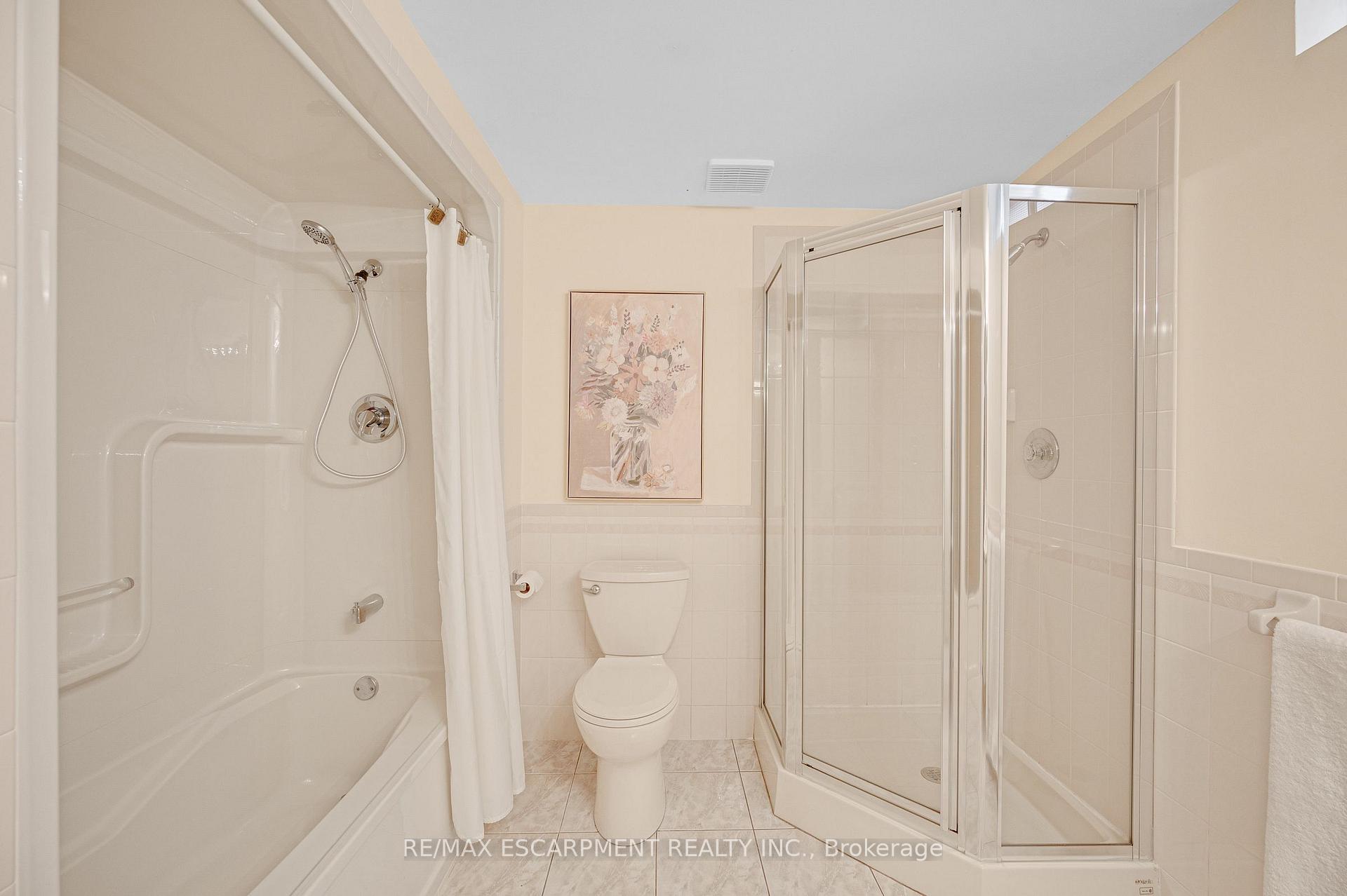 Photo 32 of 1150 Augustus Drive, Burlington, Brant — HOMEH