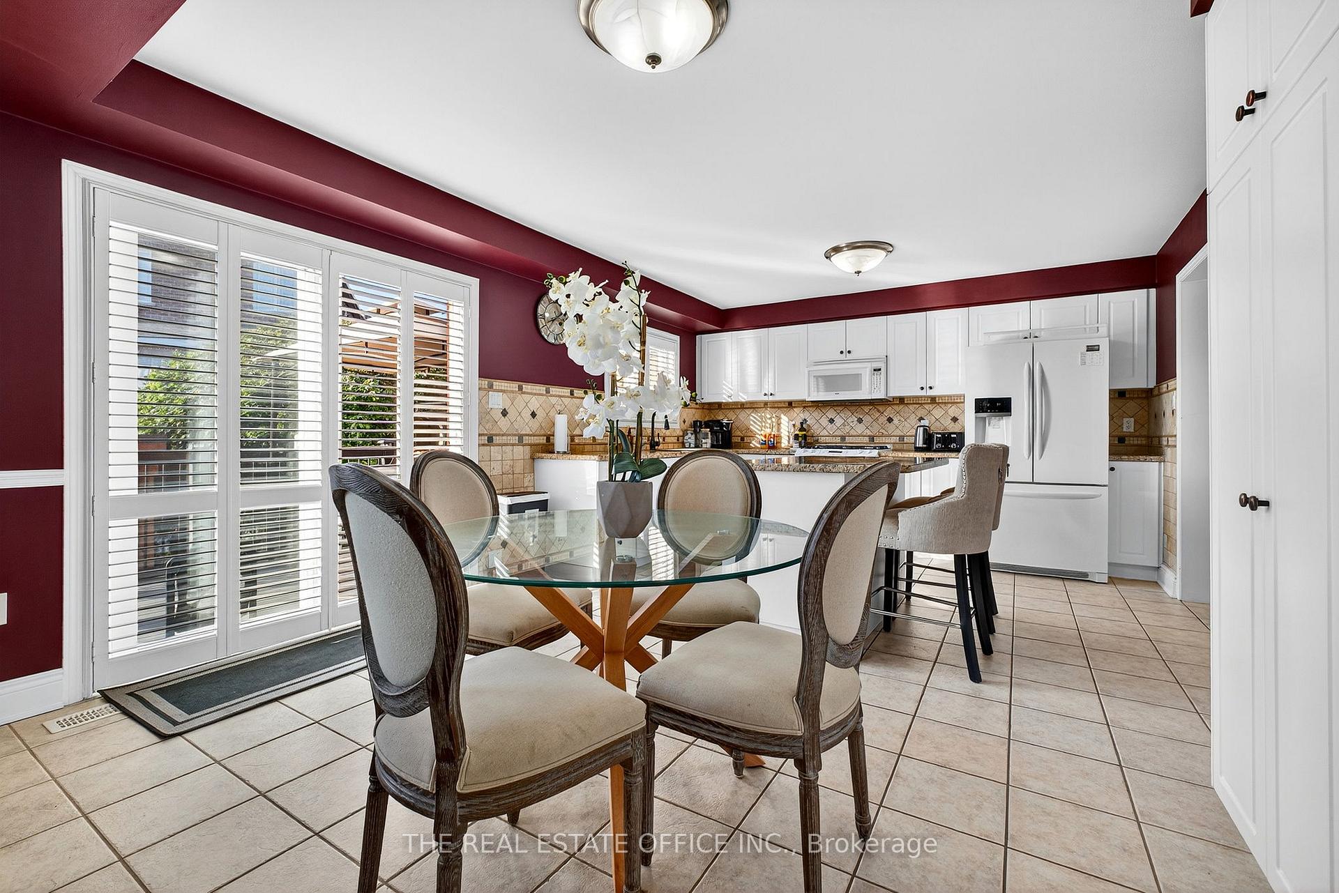 Photo 14 of 1772 Whitestone Court, Oshawa, Samac — HOMEH