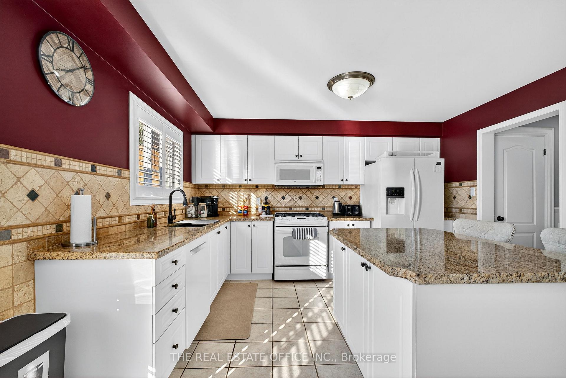 Photo 15 of 1772 Whitestone Court, Oshawa, Samac — HOMEH