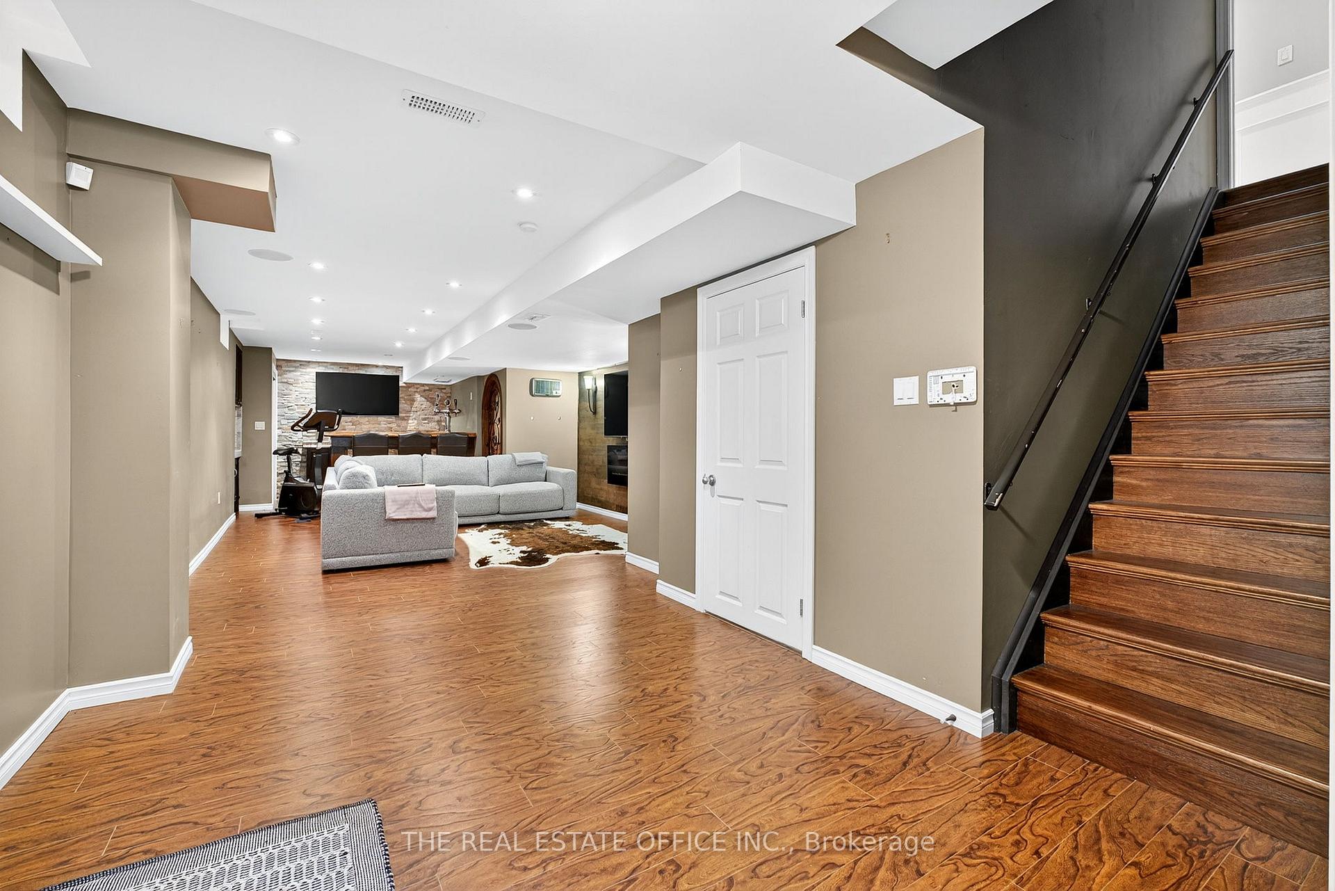 Photo 34 of 1772 Whitestone Court, Oshawa, Samac — HOMEH