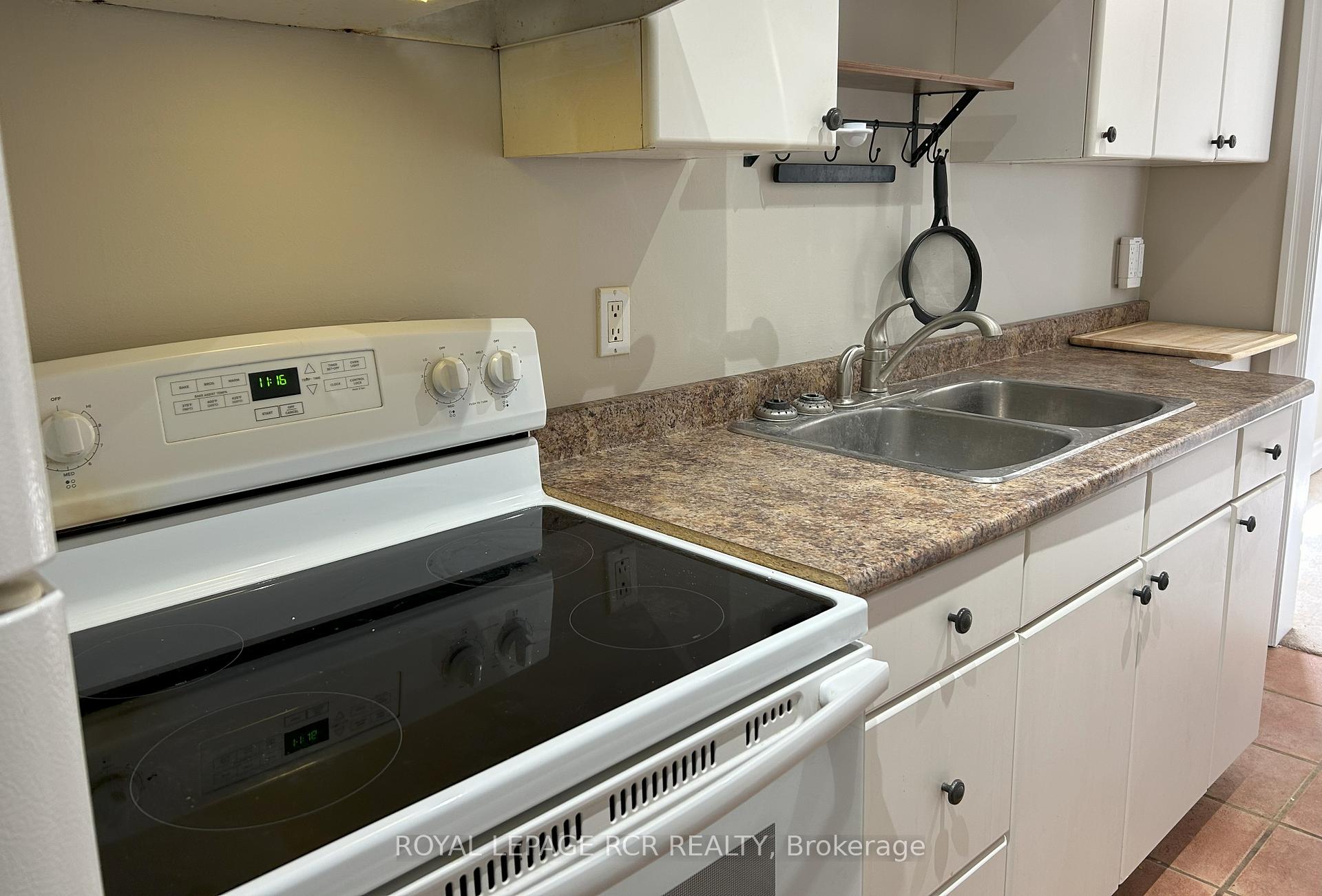 Photo 7 of Unit B, 5997 5th Line, Essa, Rural Essa — HOMEH