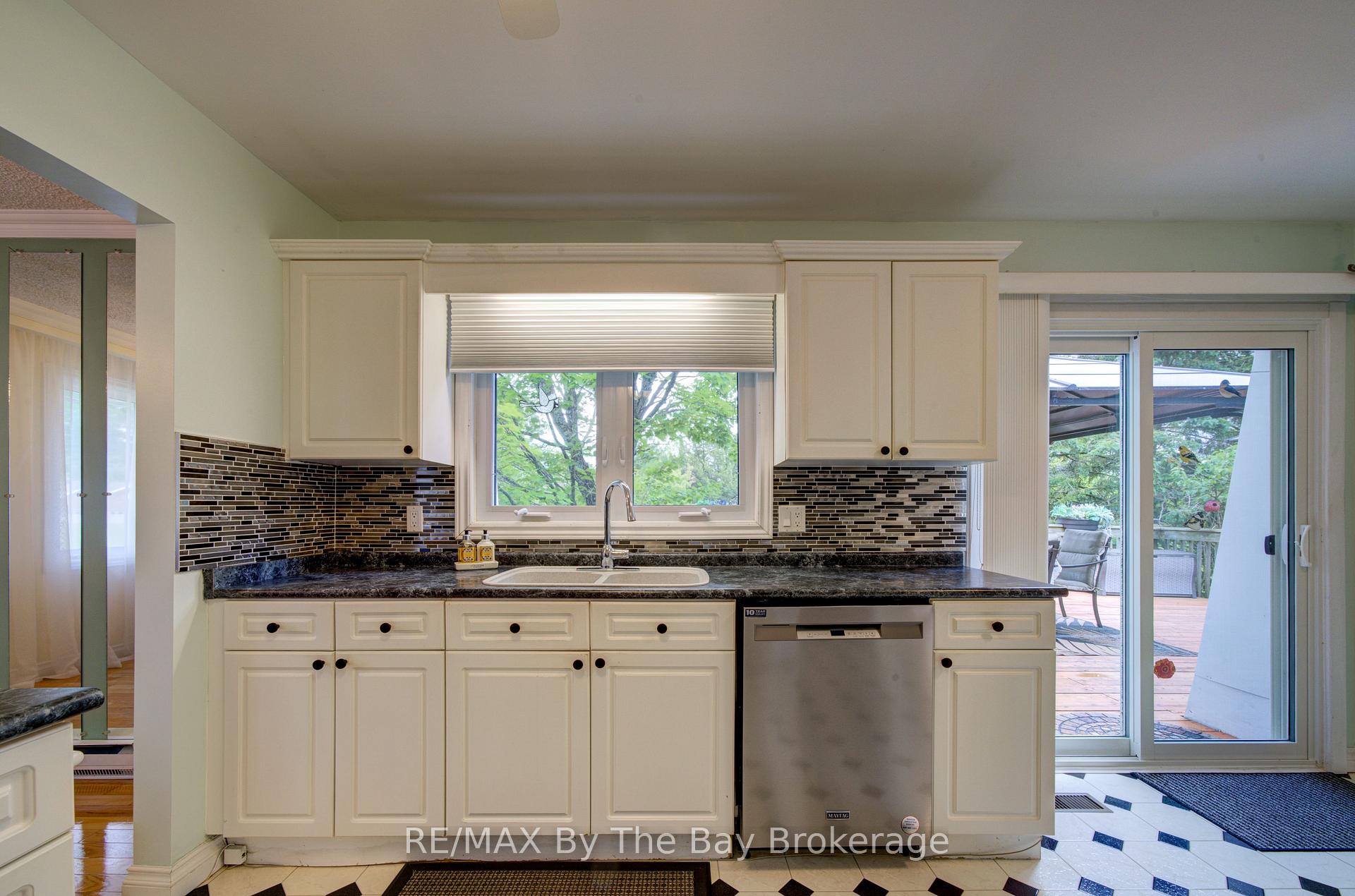 Photo 15 of 93 Frederick Dr, Wasaga Beach — HOMEH