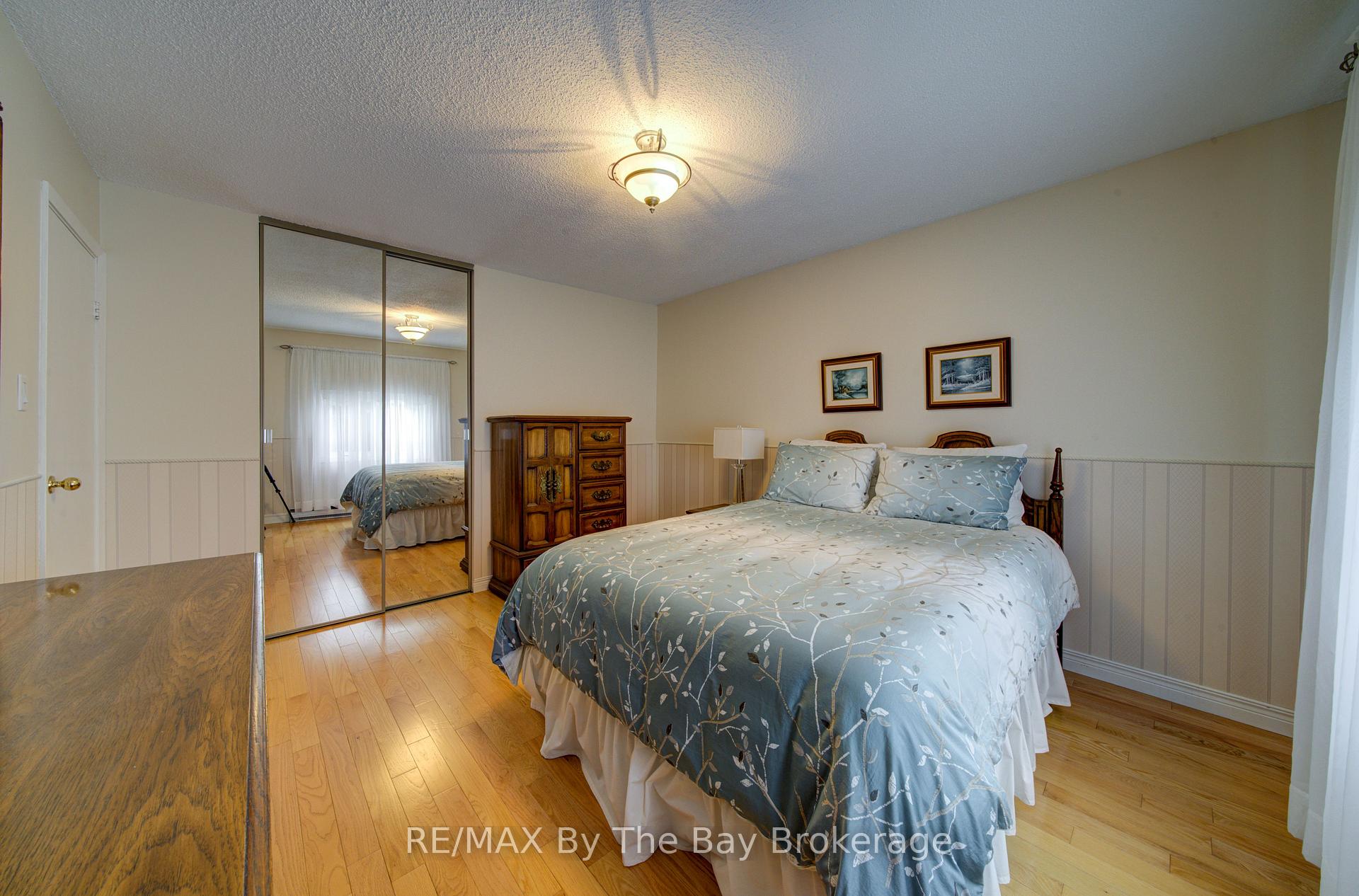 Photo 19 of 93 Frederick Dr, Wasaga Beach — HOMEH