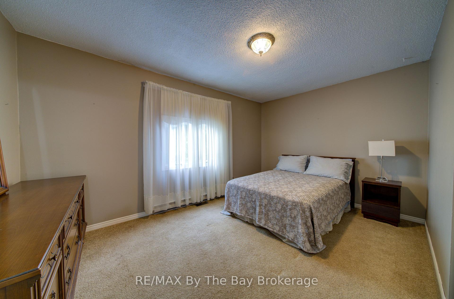 Photo 21 of 93 Frederick Dr, Wasaga Beach — HOMEH