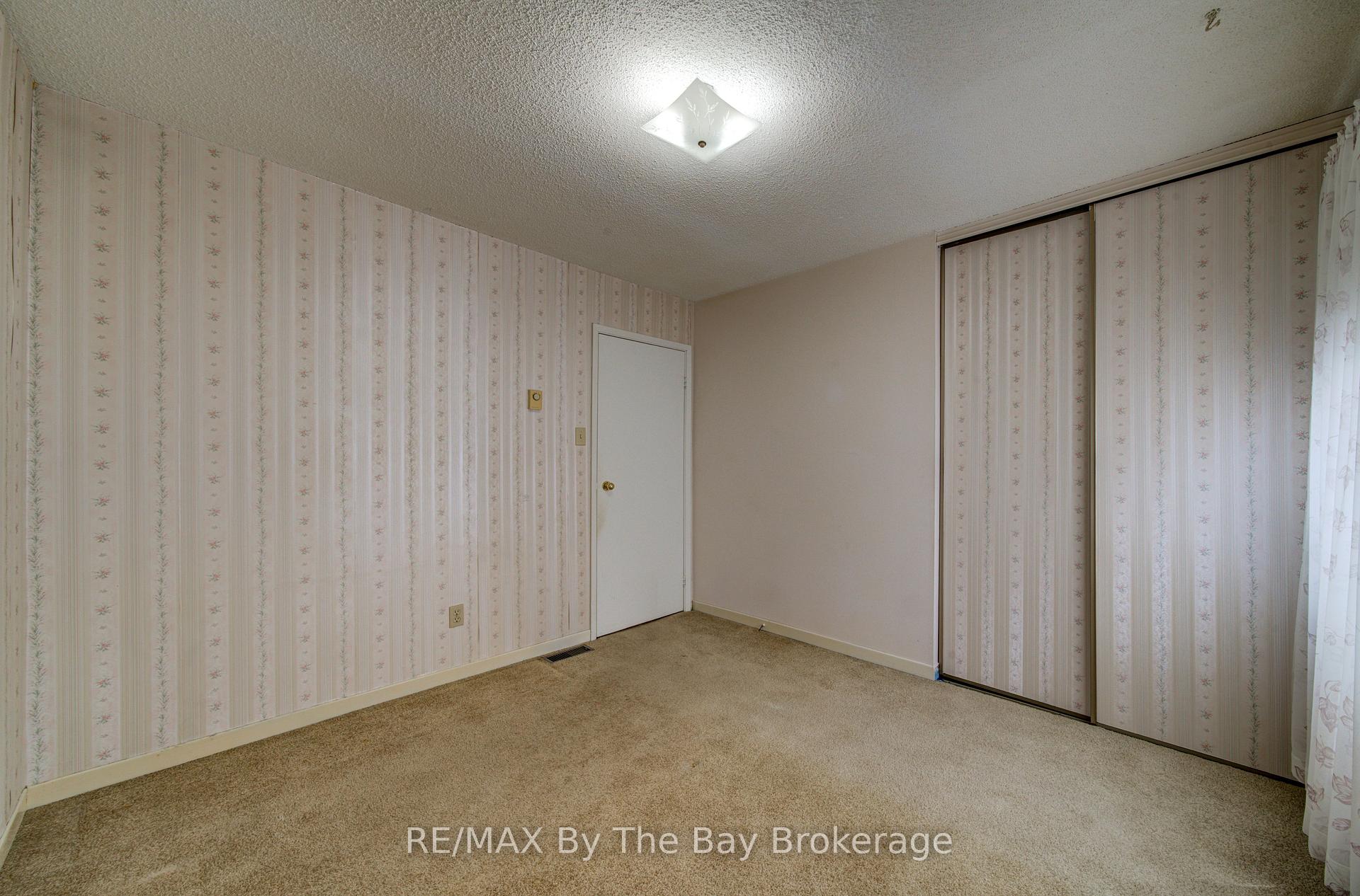 Photo 23 of 93 Frederick Dr, Wasaga Beach — HOMEH