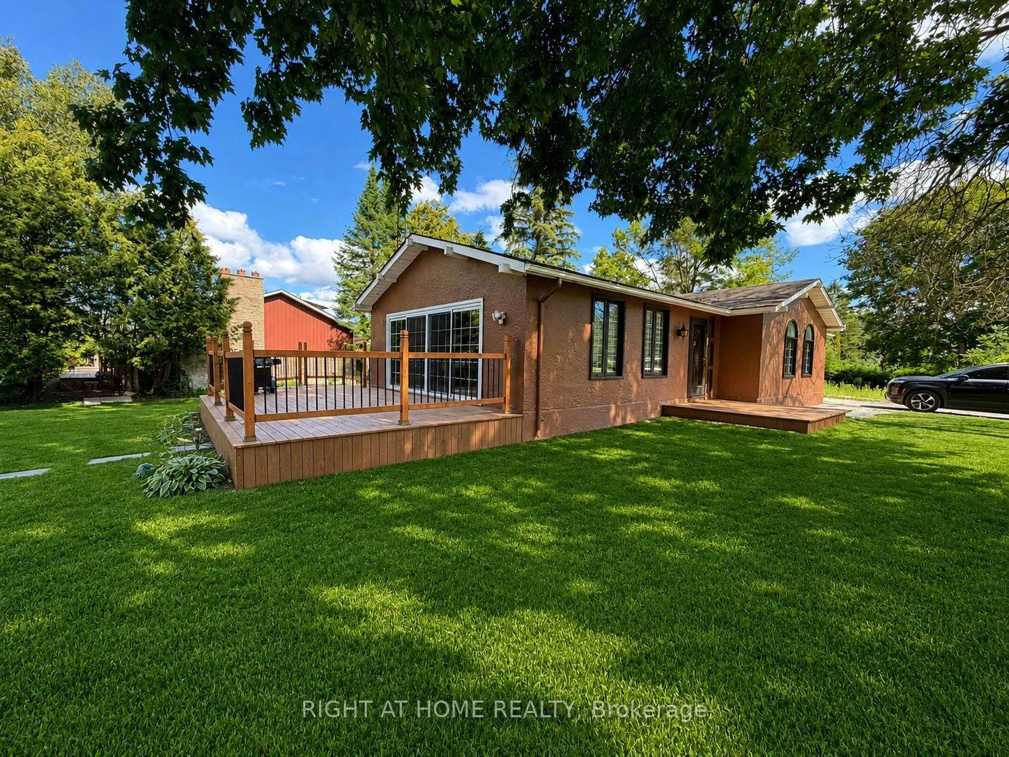 Photo 4 of 53 poplar Crescent, Ramara, Brechin — HOMEH