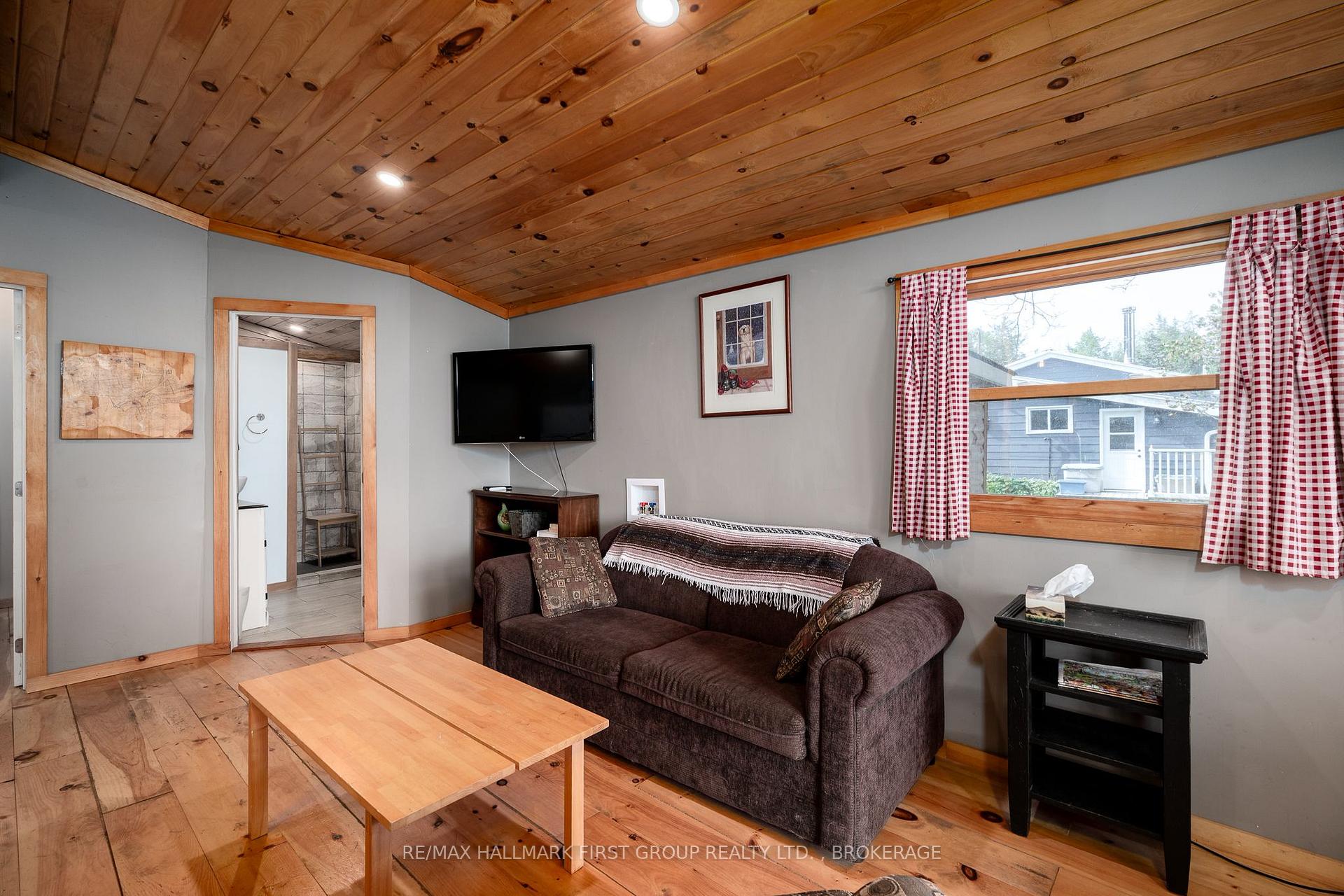 Photo 13 of 19 Pc Lane, Prince Edward County, North Marysburg Ward — HOMEH