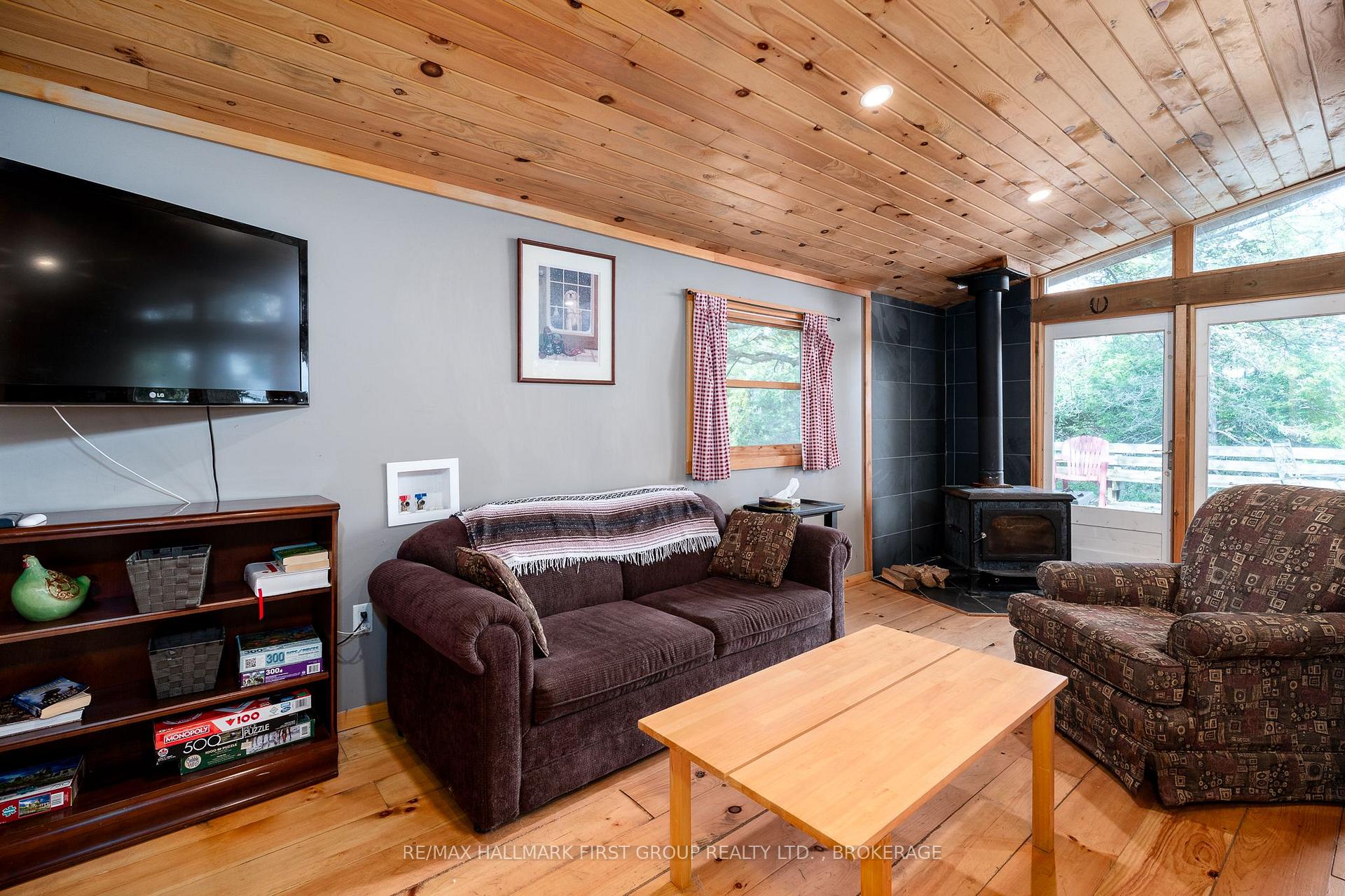 Photo 15 of 19 Pc Lane, Prince Edward County, North Marysburg Ward — HOMEH