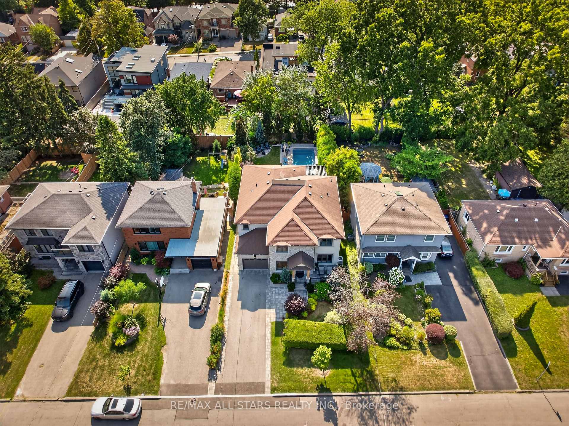 Photo 6 of 30 St Quentin Avenue, Scarborough, Cliffcrest — HOMEH