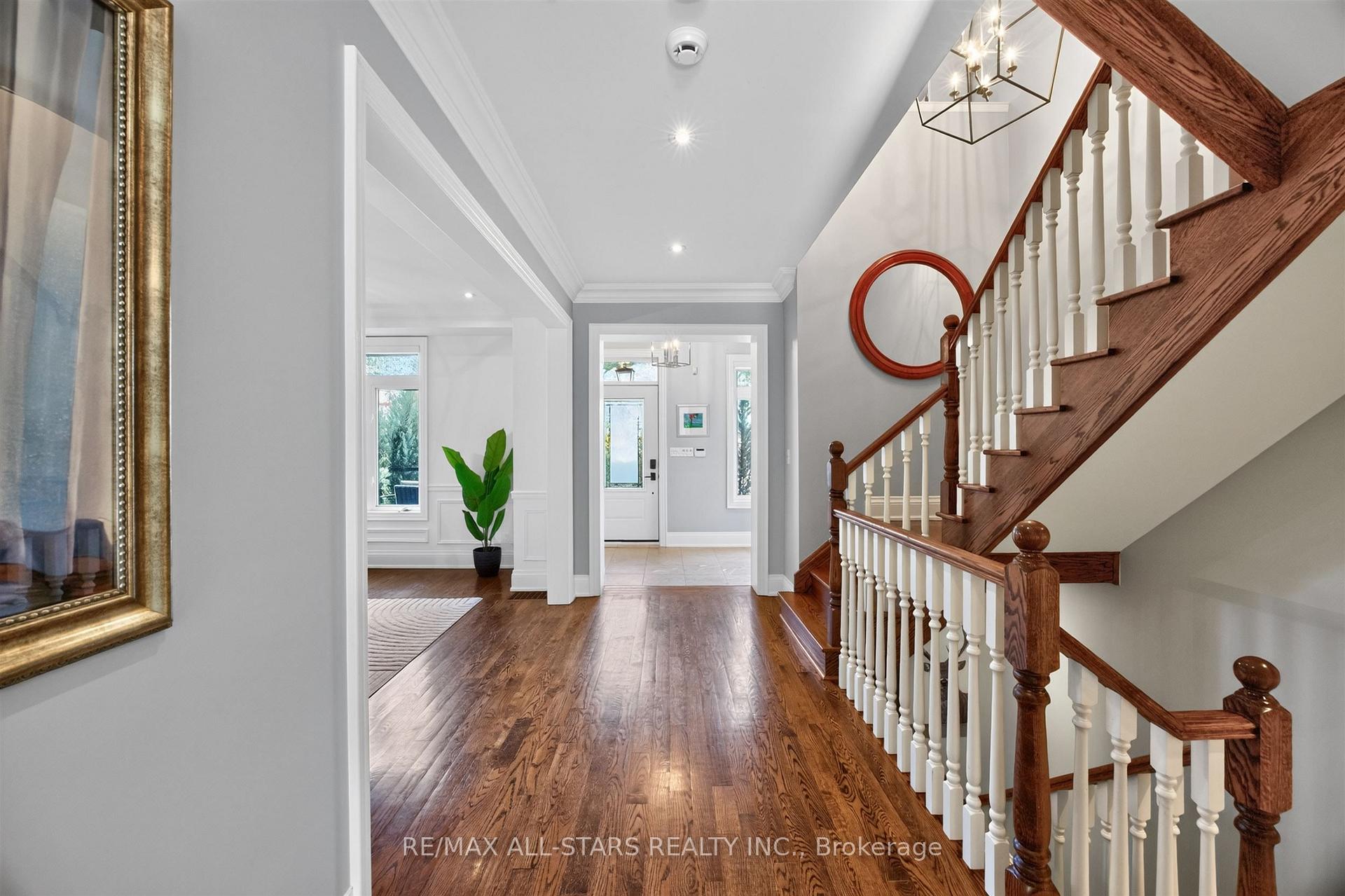 Photo 11 of 30 St Quentin Avenue, Scarborough, Cliffcrest — HOMEH