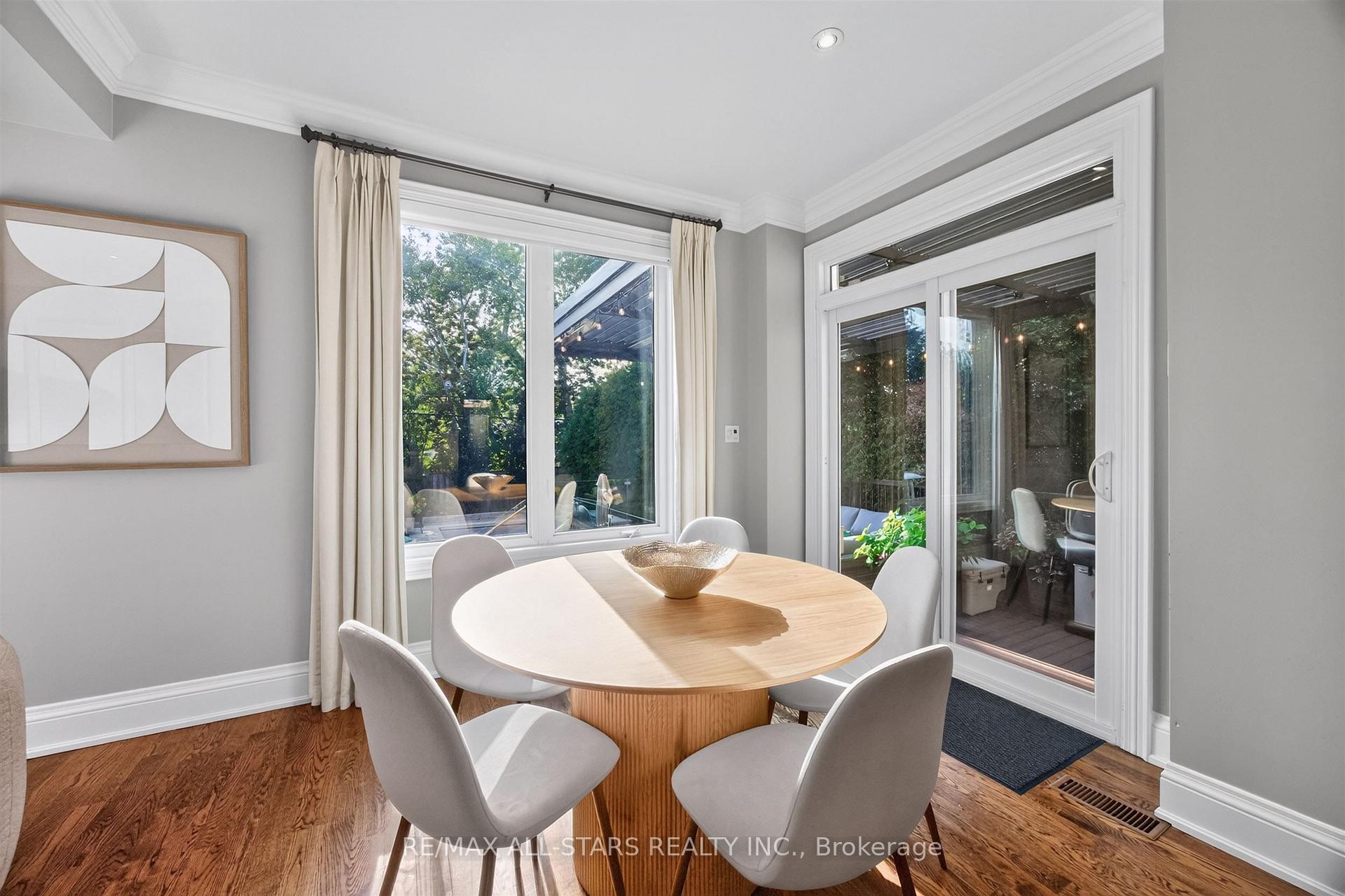 Photo 21 of 30 St Quentin Avenue, Scarborough, Cliffcrest — HOMEH