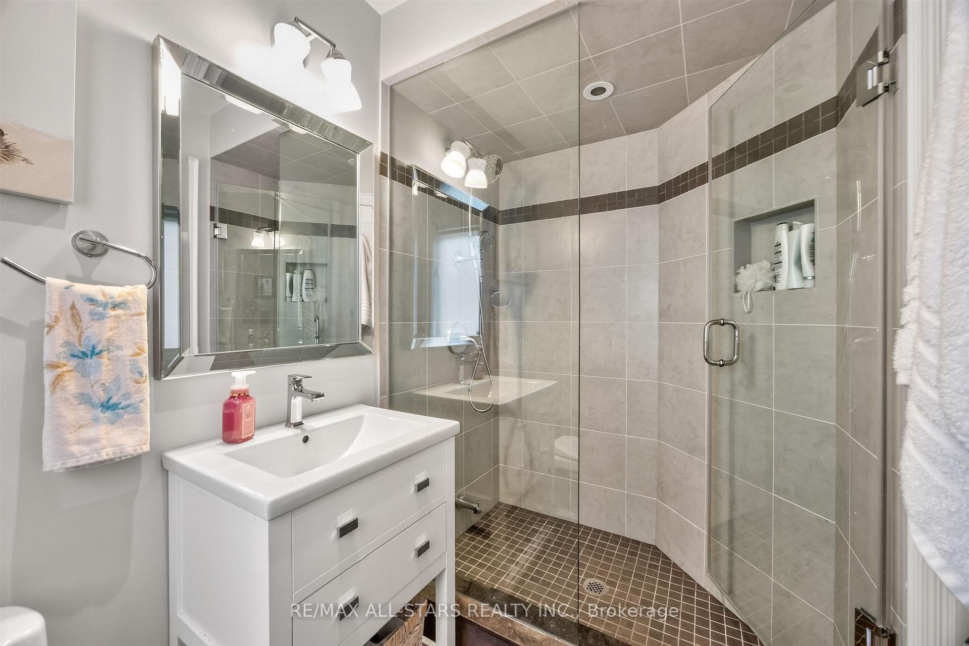 Photo 33 of 30 St Quentin Avenue, Scarborough, Cliffcrest — HOMEH