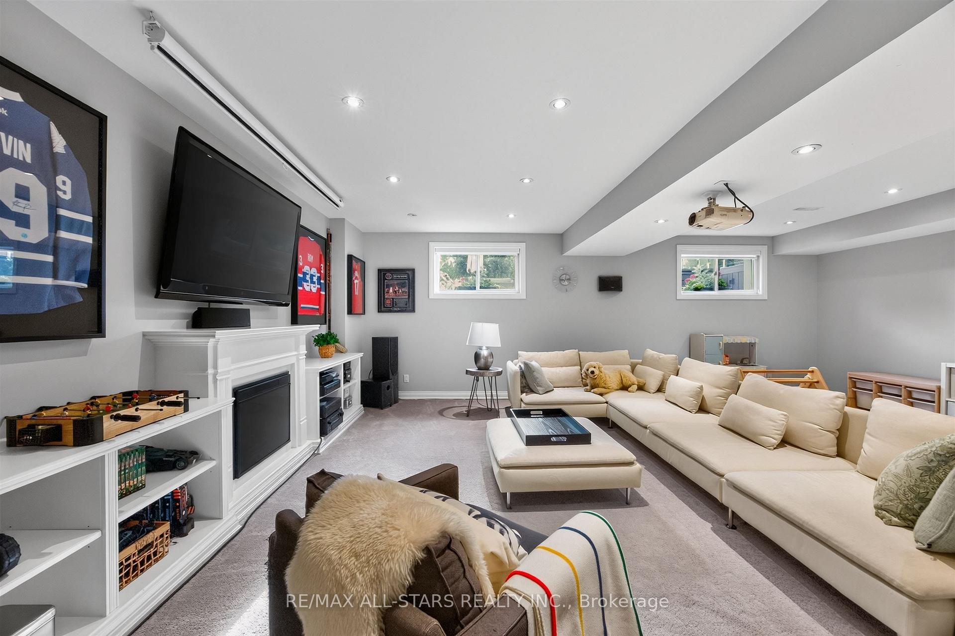 Photo 38 of 30 St Quentin Avenue, Scarborough, Cliffcrest — HOMEH