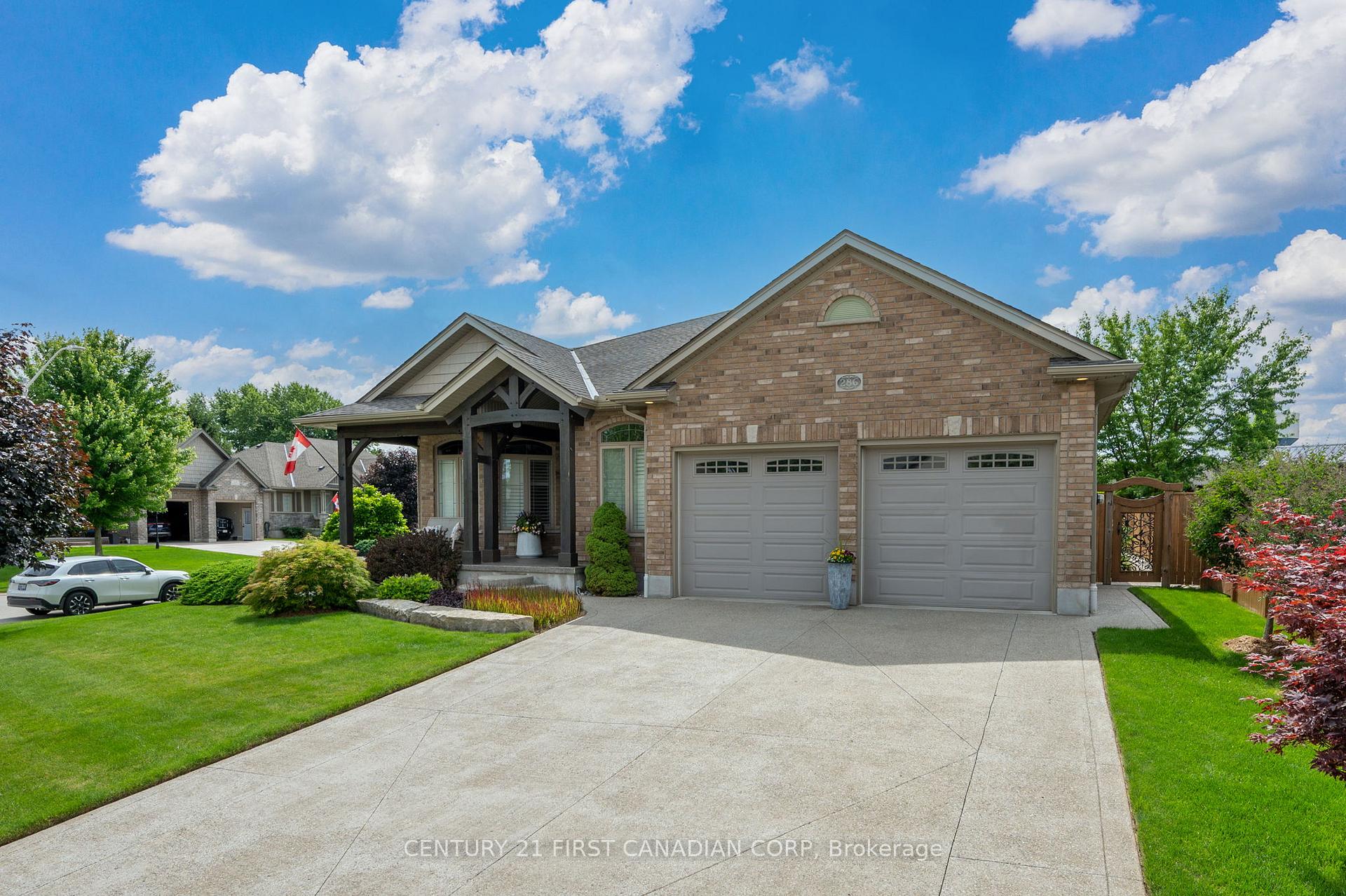 Photo 3 of 286 Dufferin Street, Central Elgin, Belmont — HOMEH