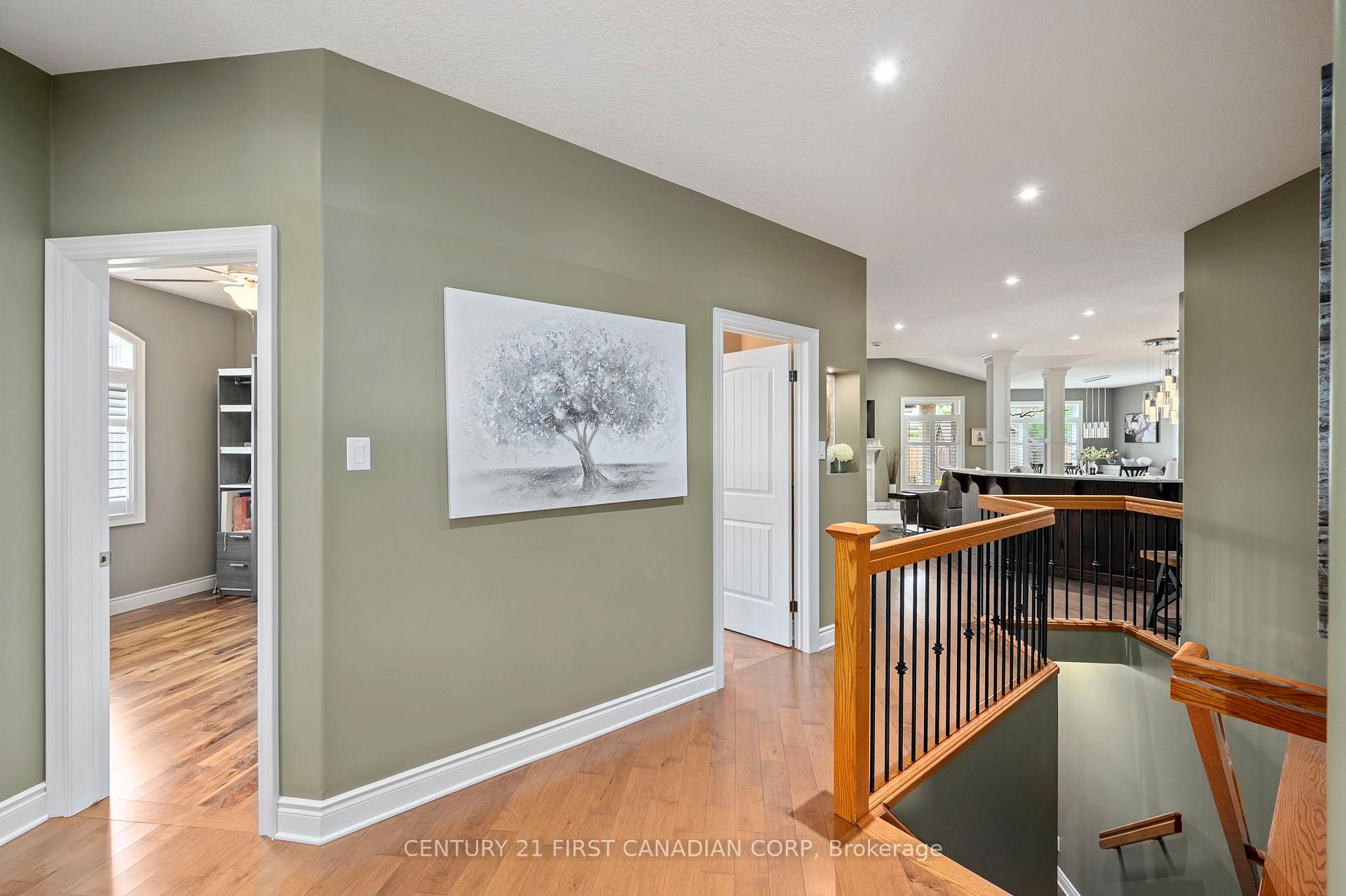 Photo 8 of 286 Dufferin Street, Central Elgin, Belmont — HOMEH