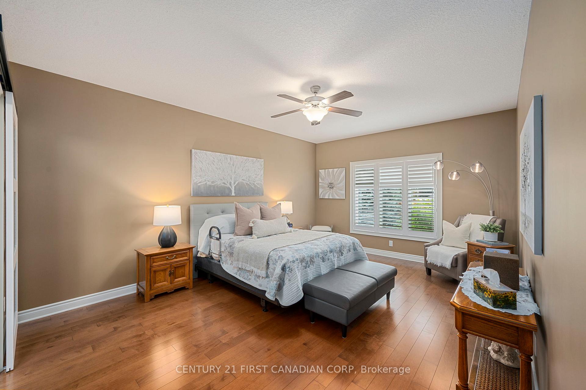 Photo 11 of 286 Dufferin Street, Central Elgin, Belmont — HOMEH