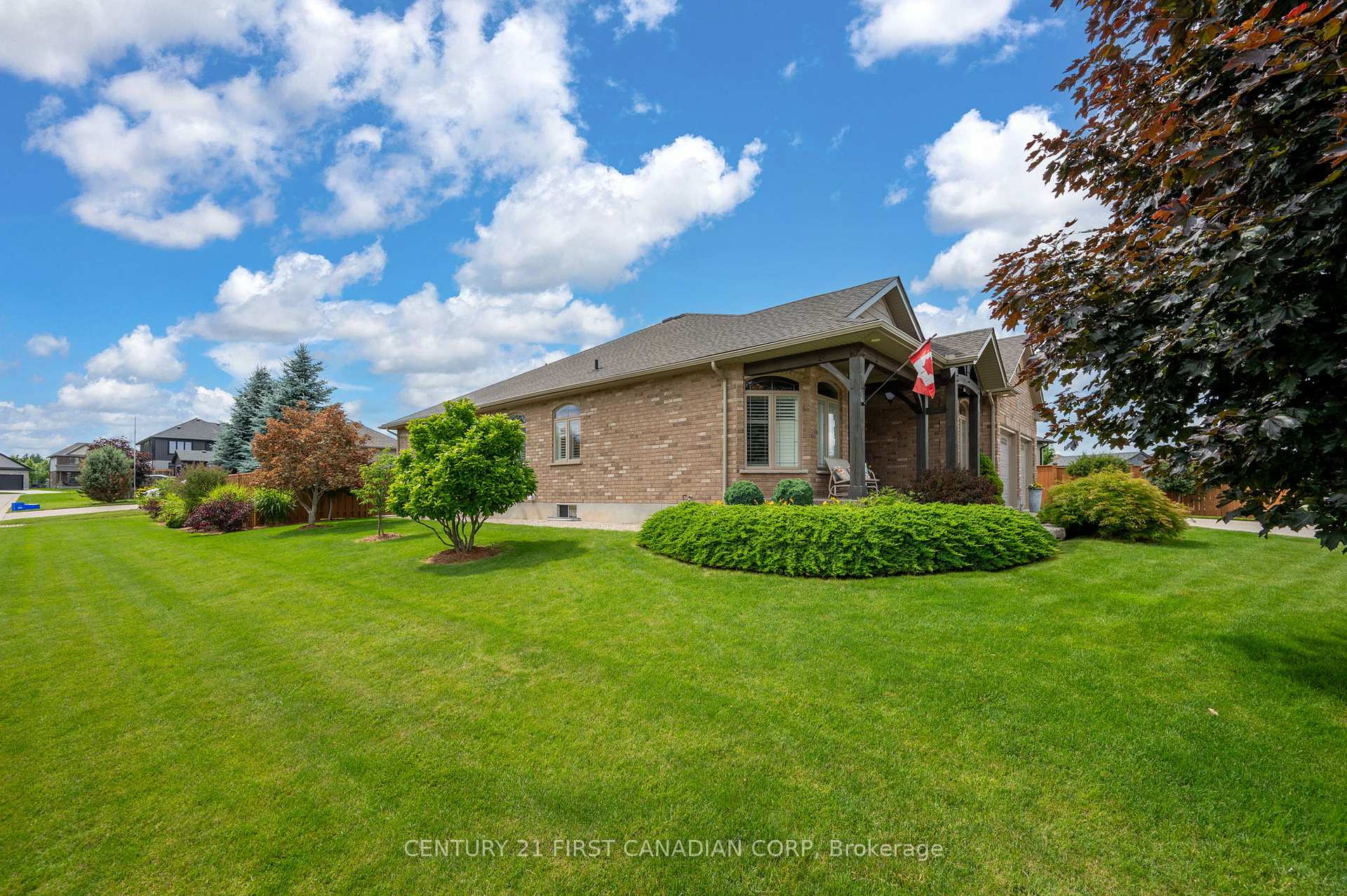 Photo 40 of 286 Dufferin Street, Central Elgin, Belmont — HOMEH