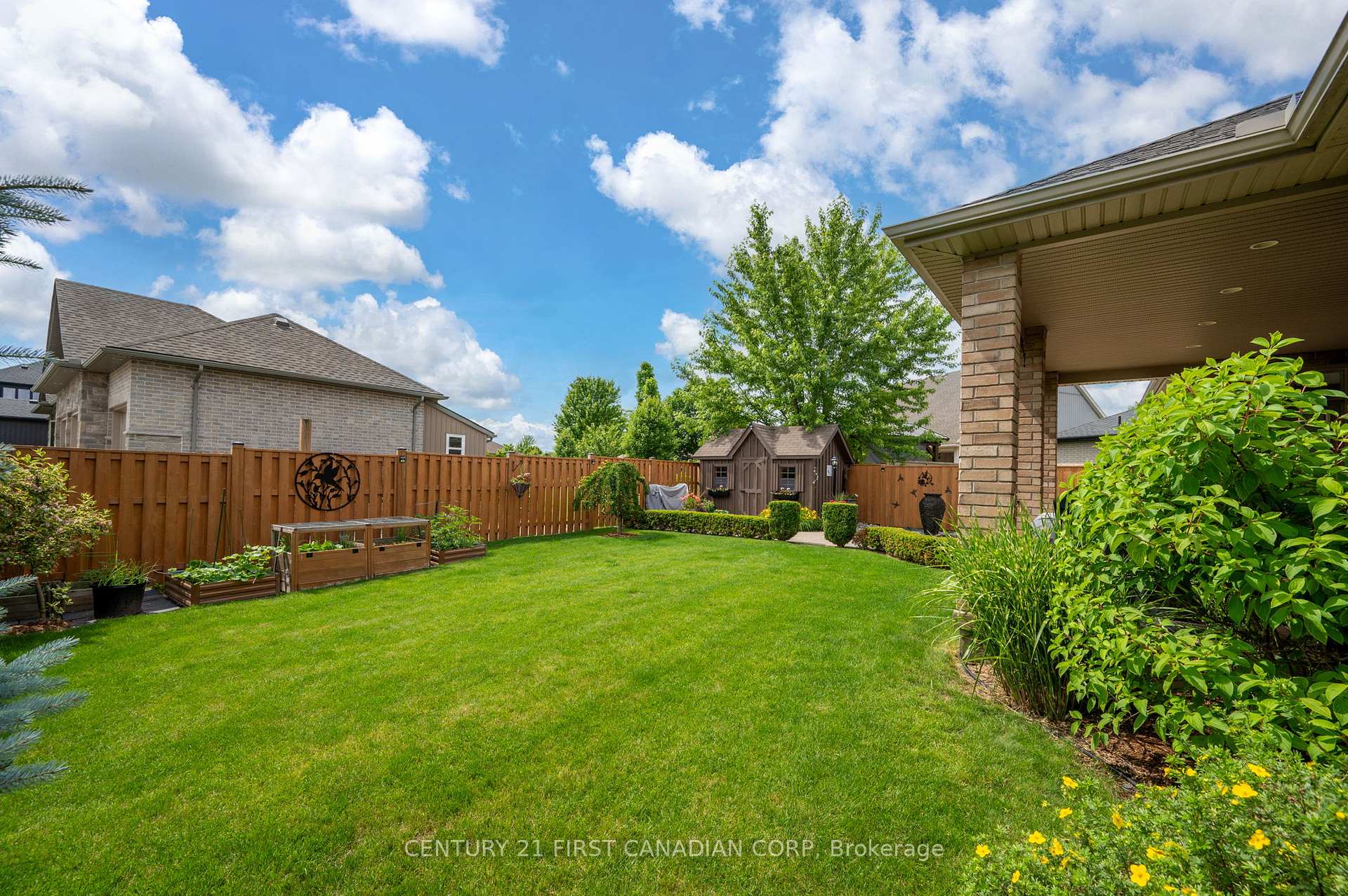 Photo 41 of 286 Dufferin Street, Central Elgin, Belmont — HOMEH
