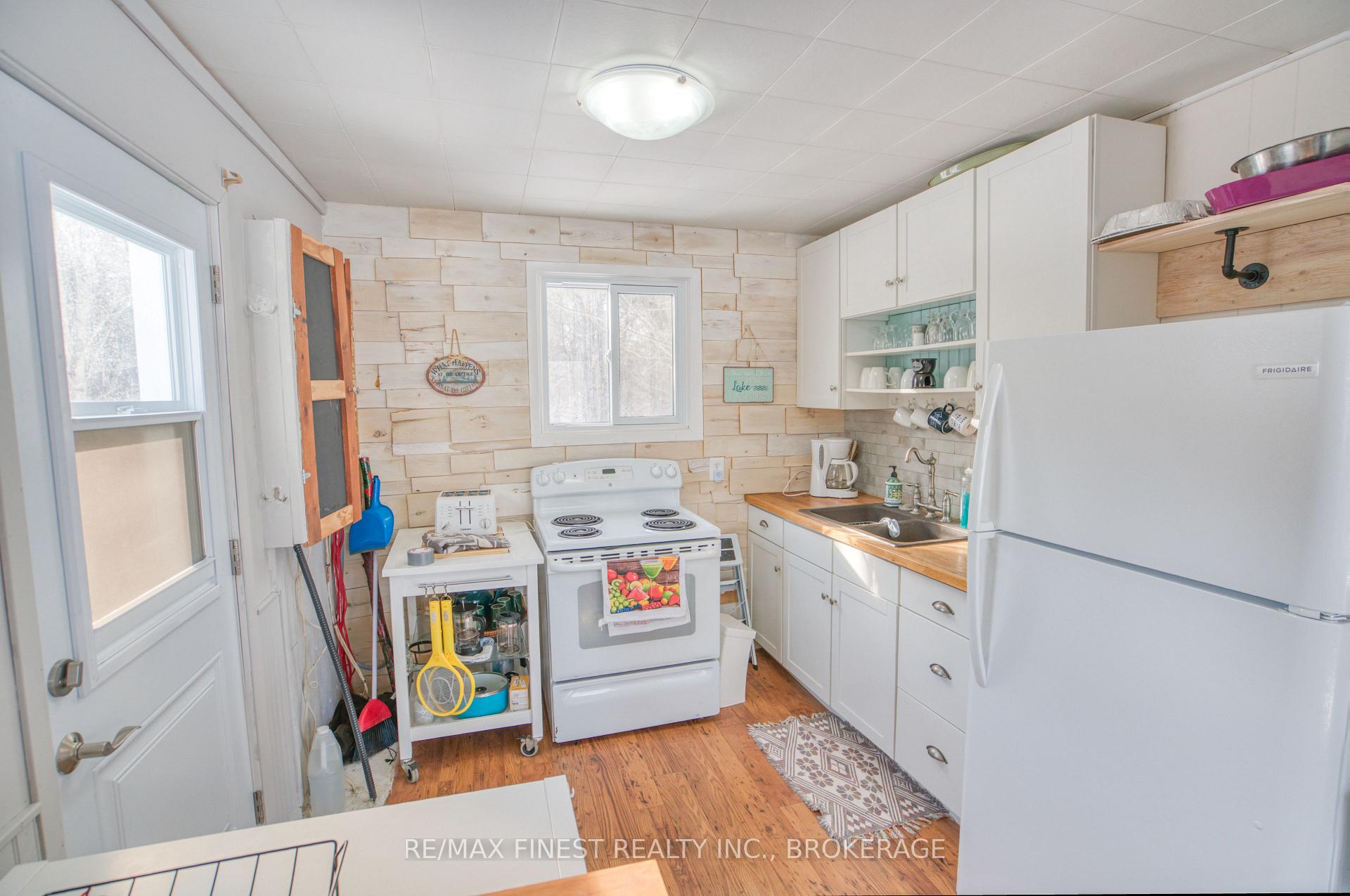 Photo 16 of 59 Oak Haven Lane, Frontenac, Frontenac South — HOMEH