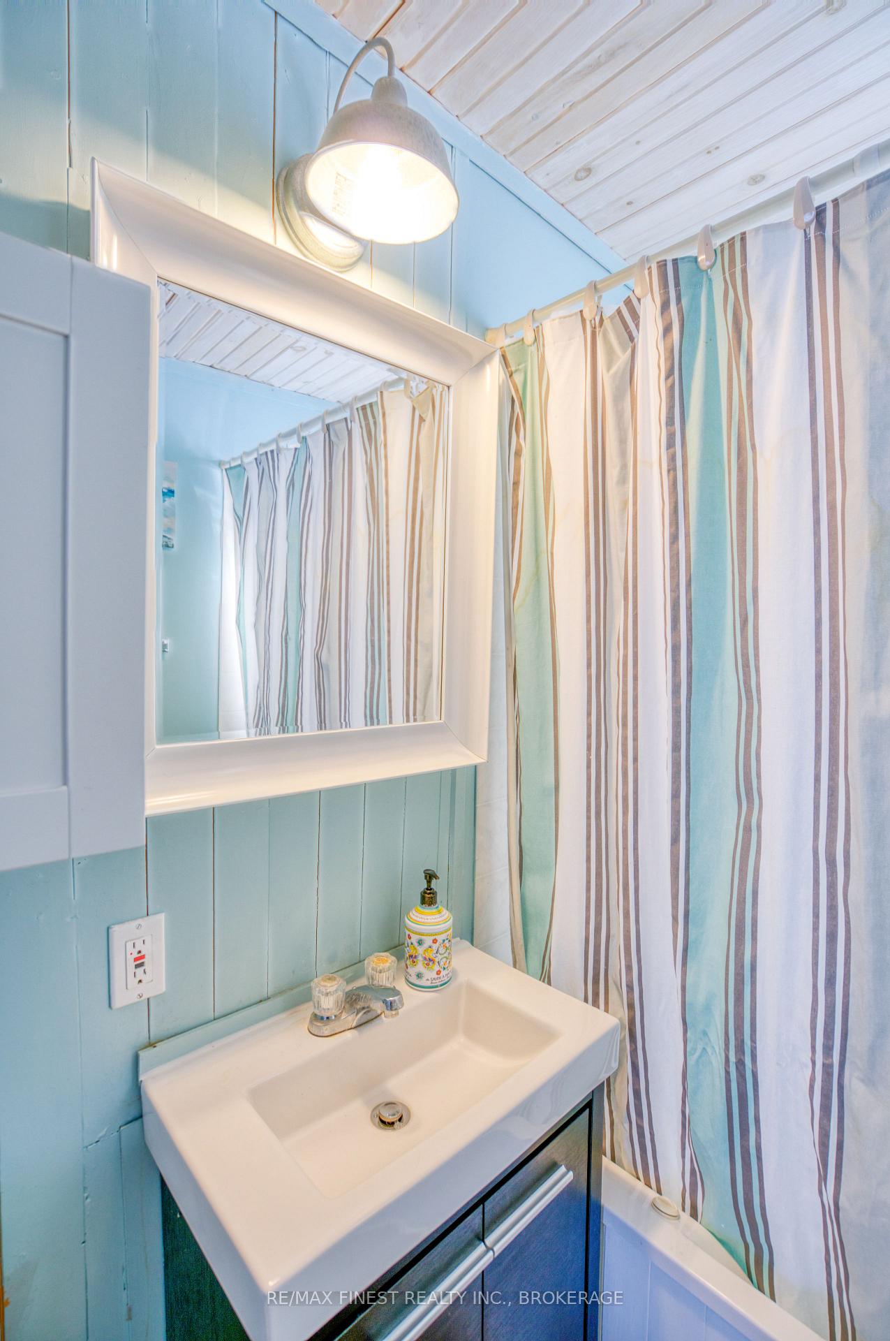 Photo 19 of 59 Oak Haven Lane, Frontenac, Frontenac South — HOMEH