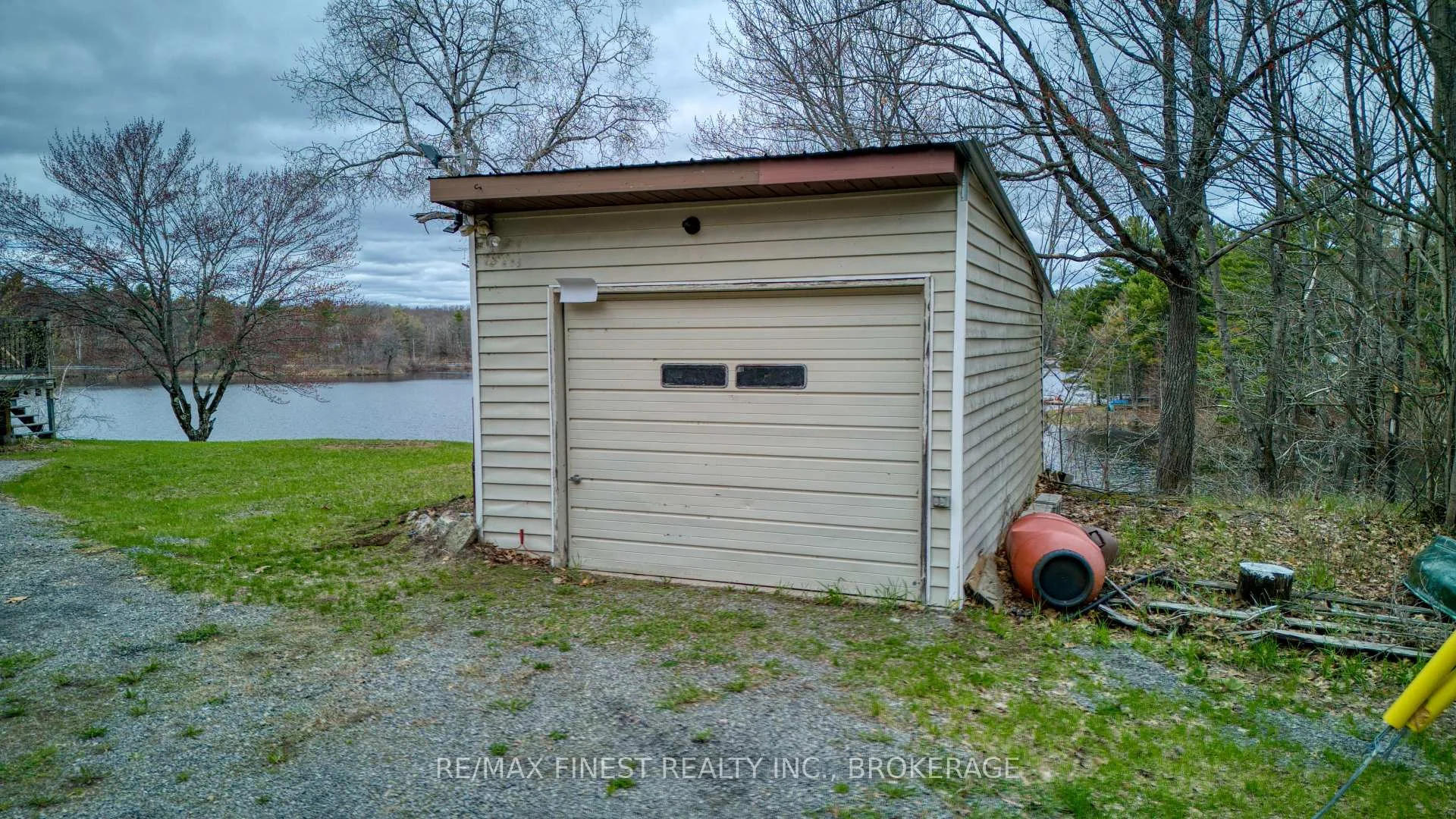 Photo 34 of 59 Oak Haven Lane, Frontenac, Frontenac South — HOMEH