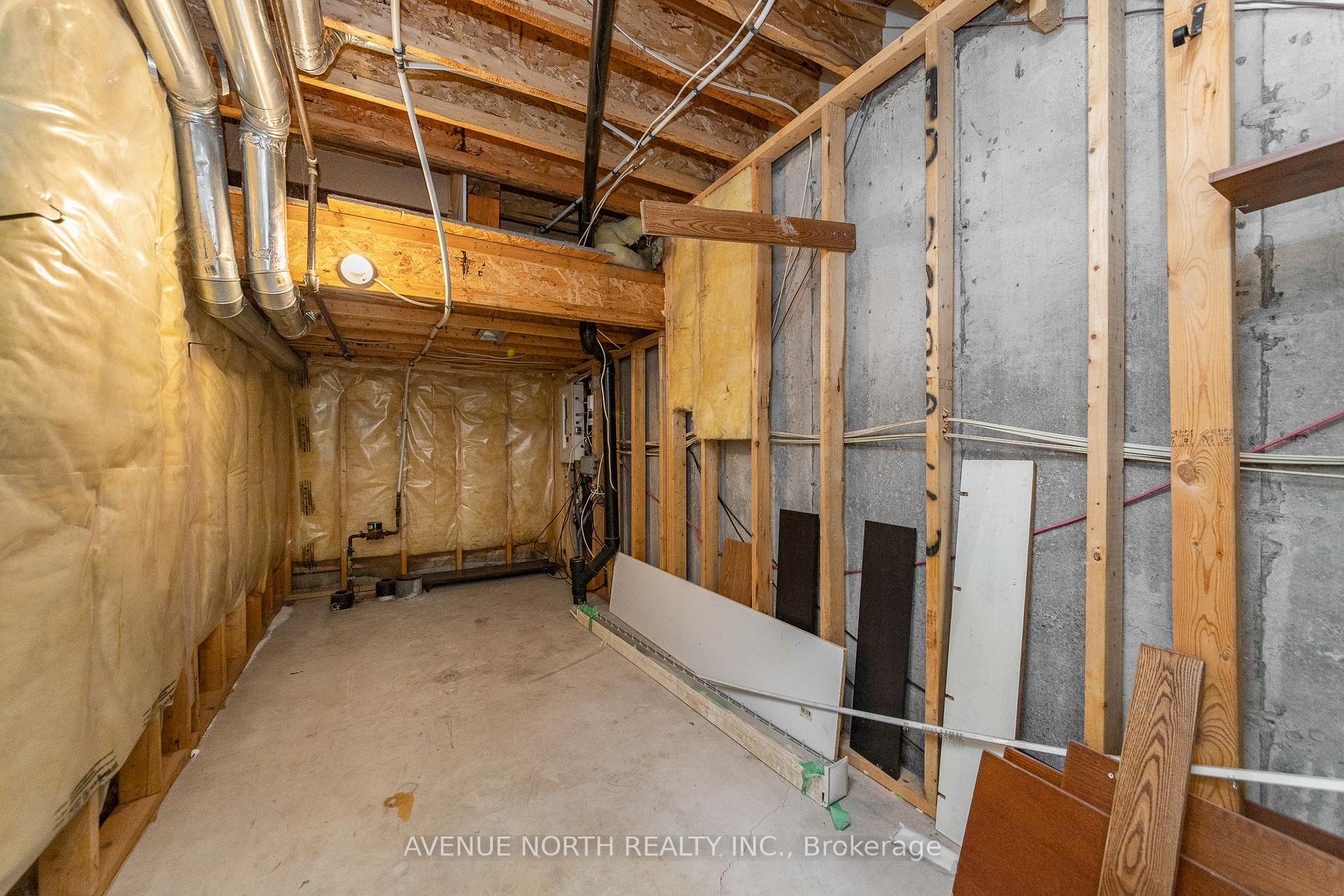 Photo 32 of 205 Hidden Meadow Avenue, Ottawa, Blossom Park/Kemp Park/Findlay Creek — HOMEH