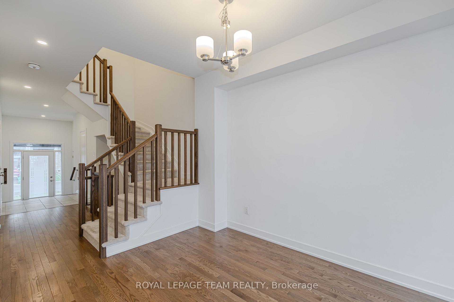 Photo 10 of 867 Anciano Crescent, Ottawa, Kanata - Emerald Meadows/Trailwest — HOMEH
