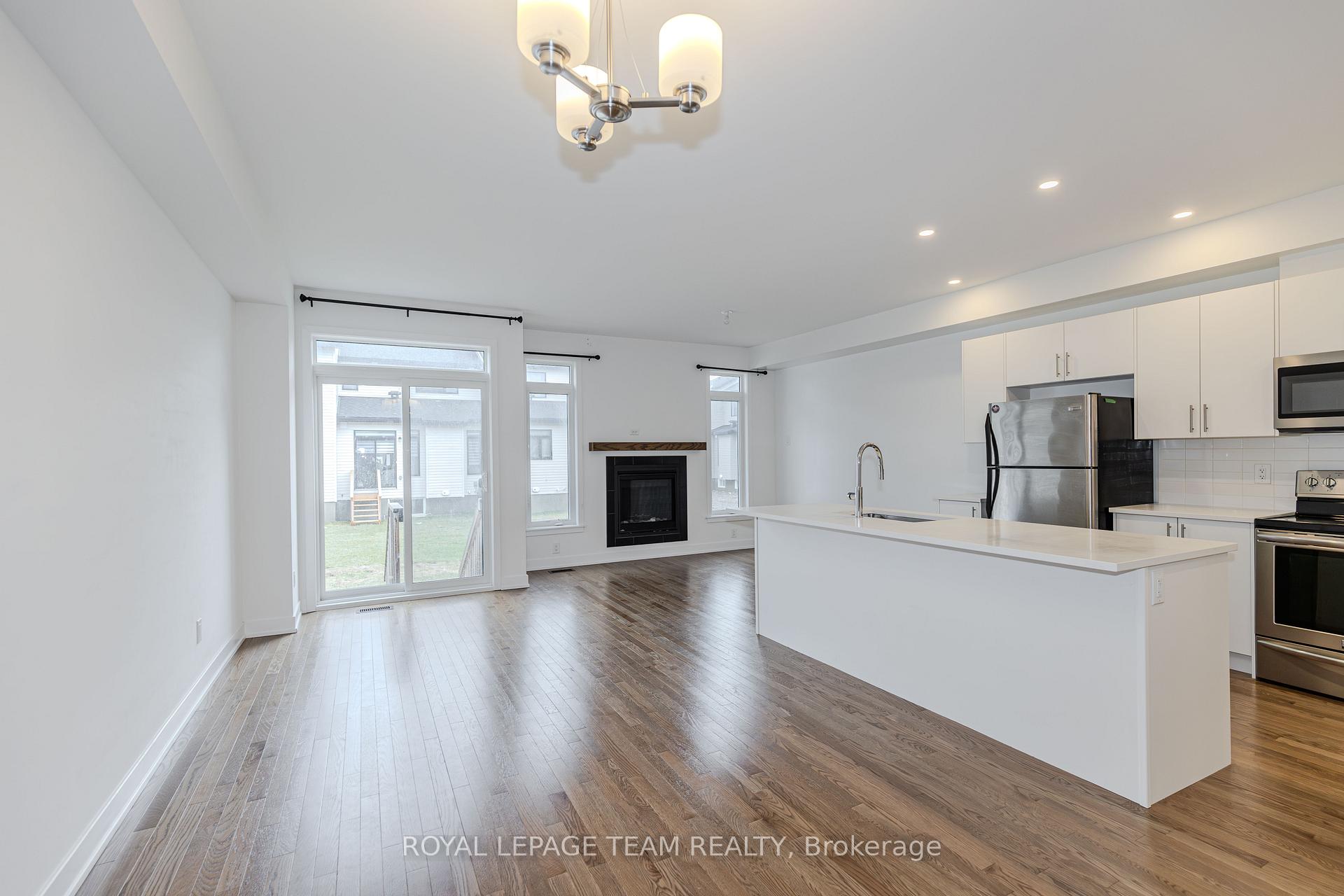 Photo 12 of 867 Anciano Crescent, Ottawa, Kanata - Emerald Meadows/Trailwest — HOMEH