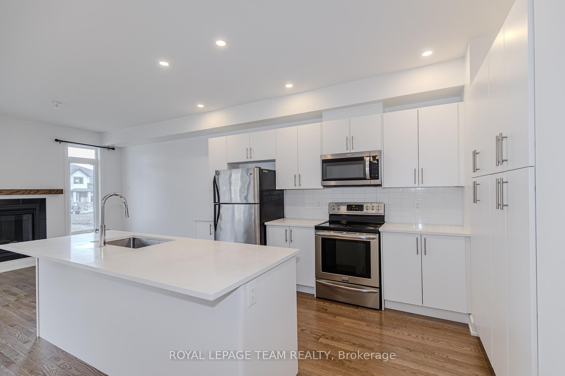 Photo 13 of 867 Anciano Crescent, Ottawa, Kanata - Emerald Meadows/Trailwest — HOMEH