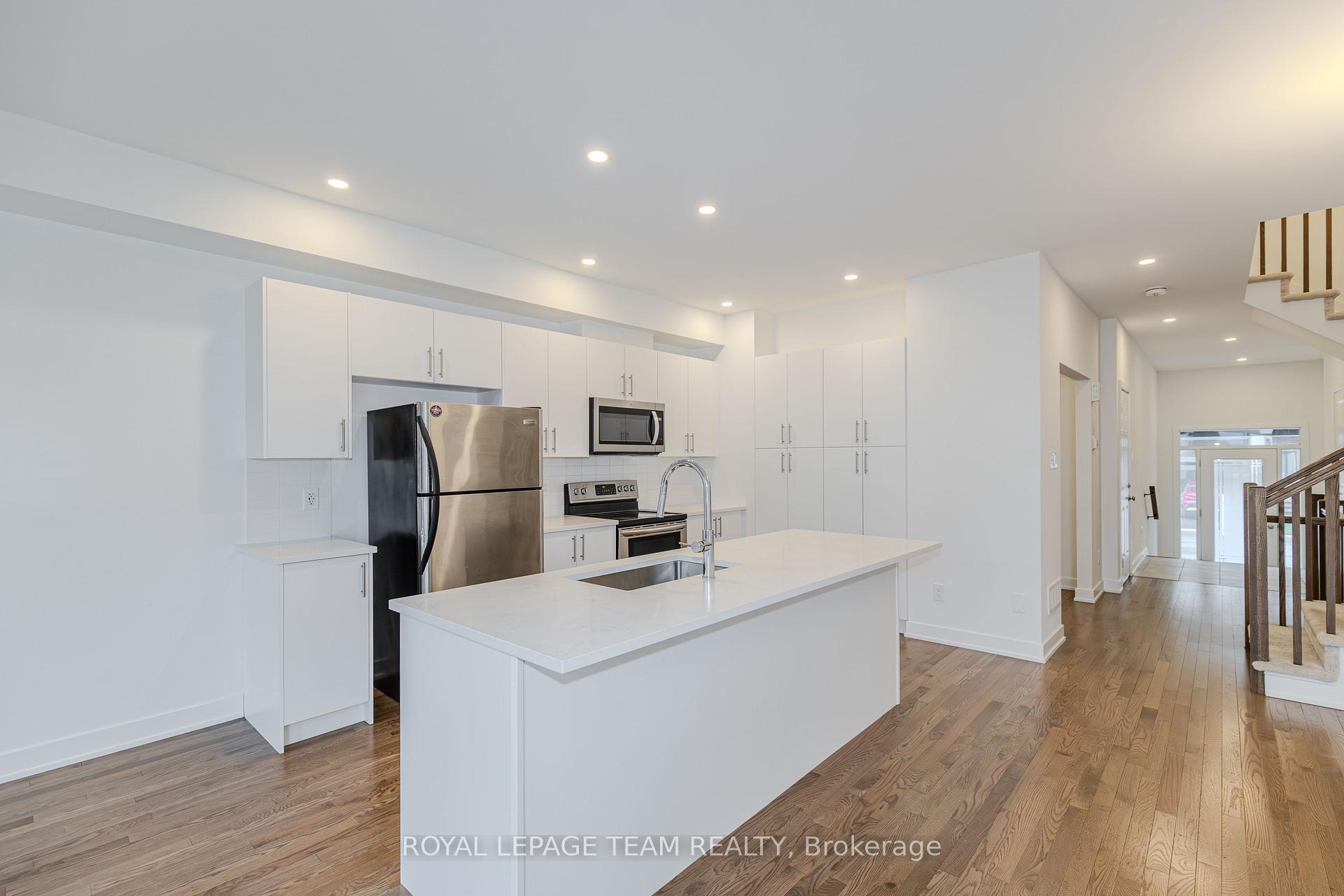 Photo 14 of 867 Anciano Crescent, Ottawa, Kanata - Emerald Meadows/Trailwest — HOMEH