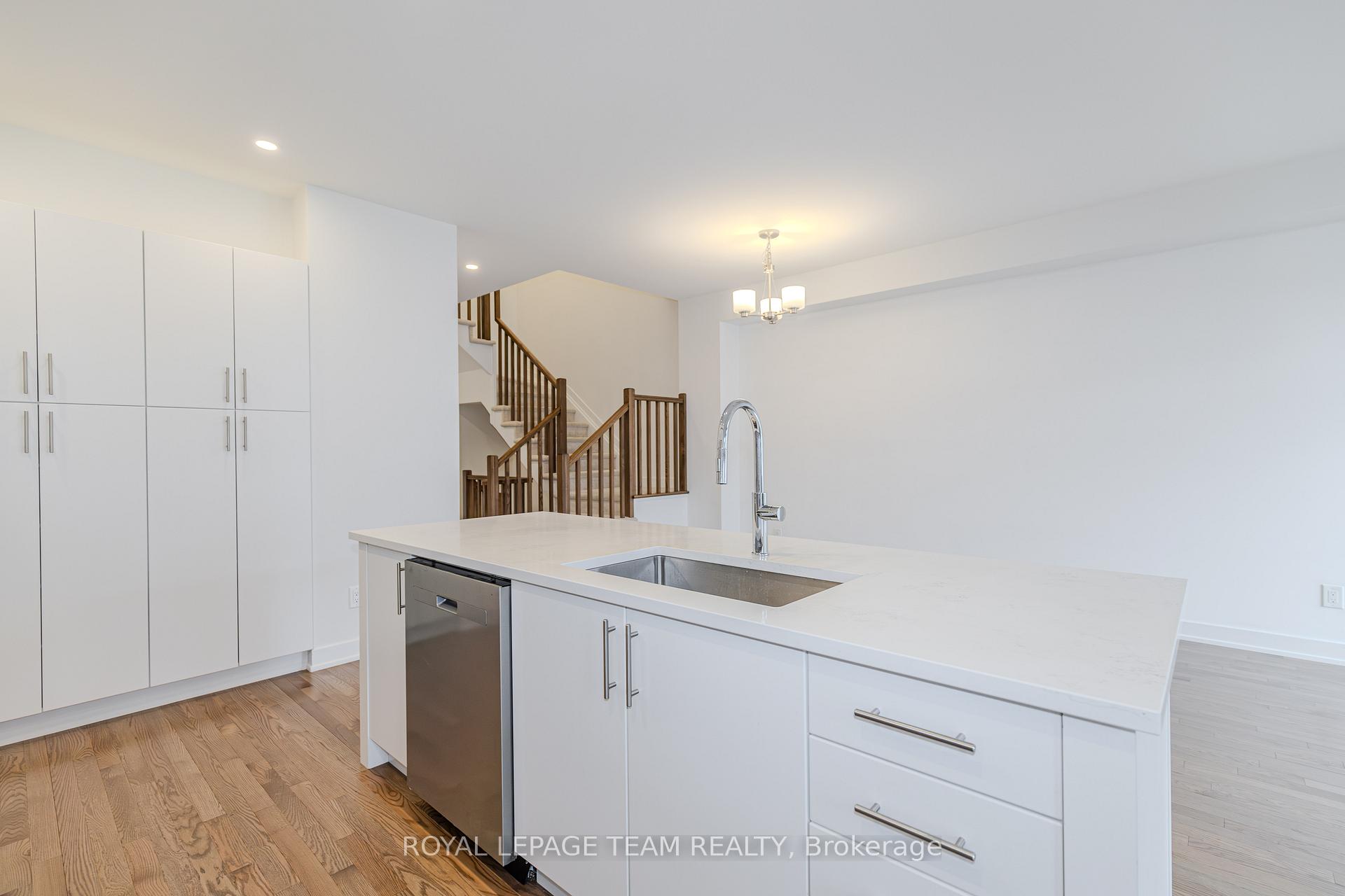 Photo 15 of 867 Anciano Crescent, Ottawa, Kanata - Emerald Meadows/Trailwest — HOMEH