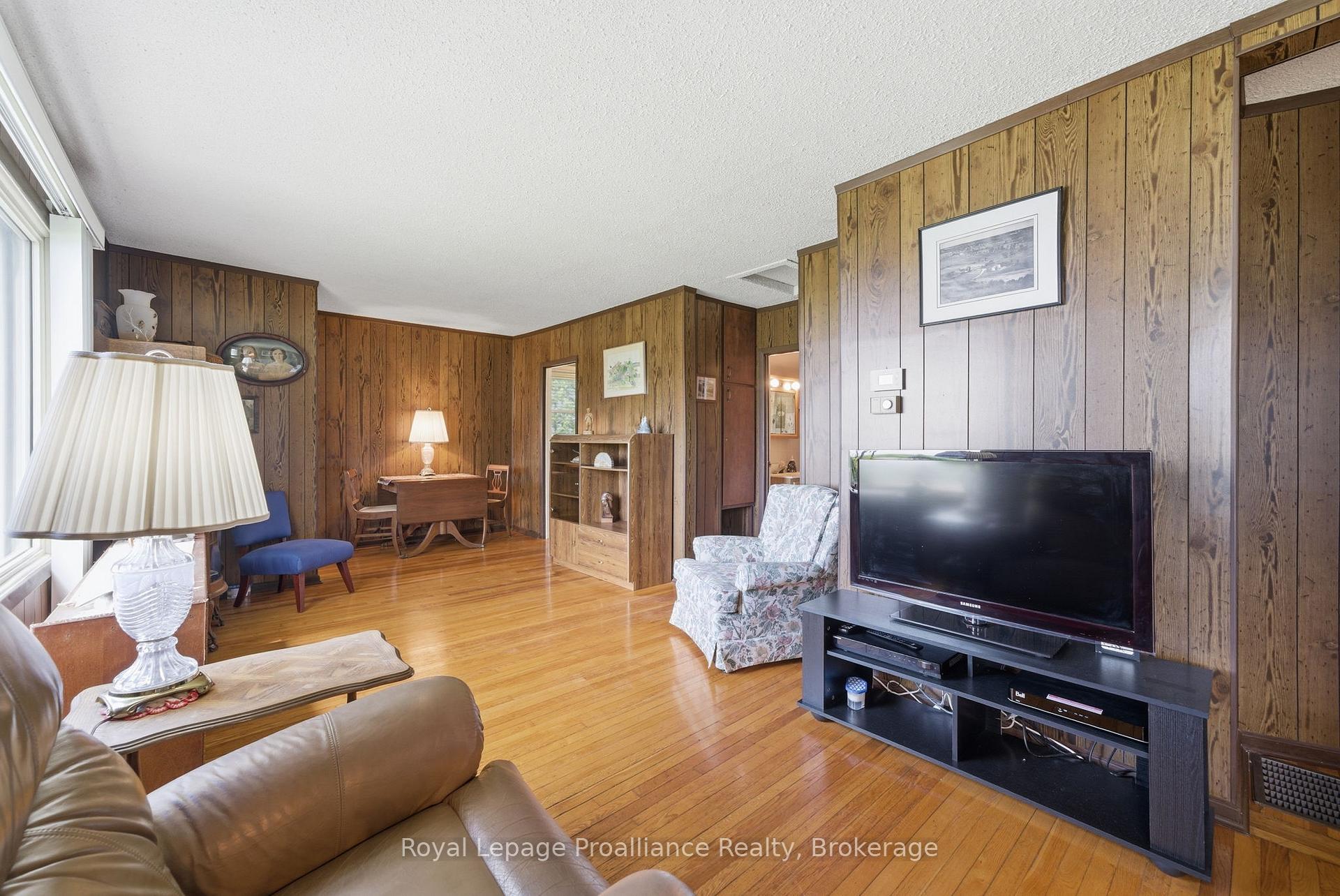Photo 10 of 478 Monk Street, Cobourg — HOMEH
