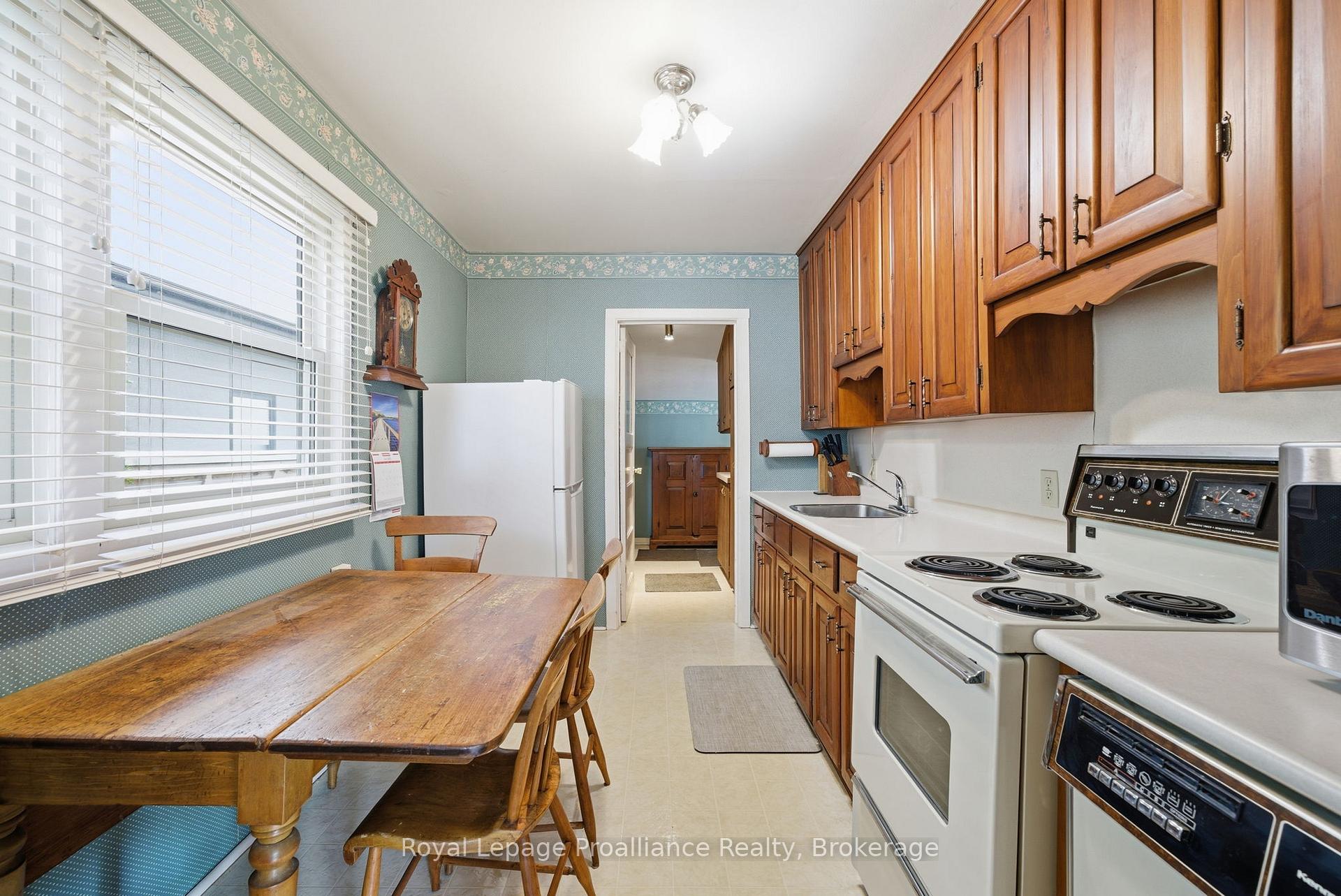 Photo 13 of 478 Monk Street, Cobourg — HOMEH