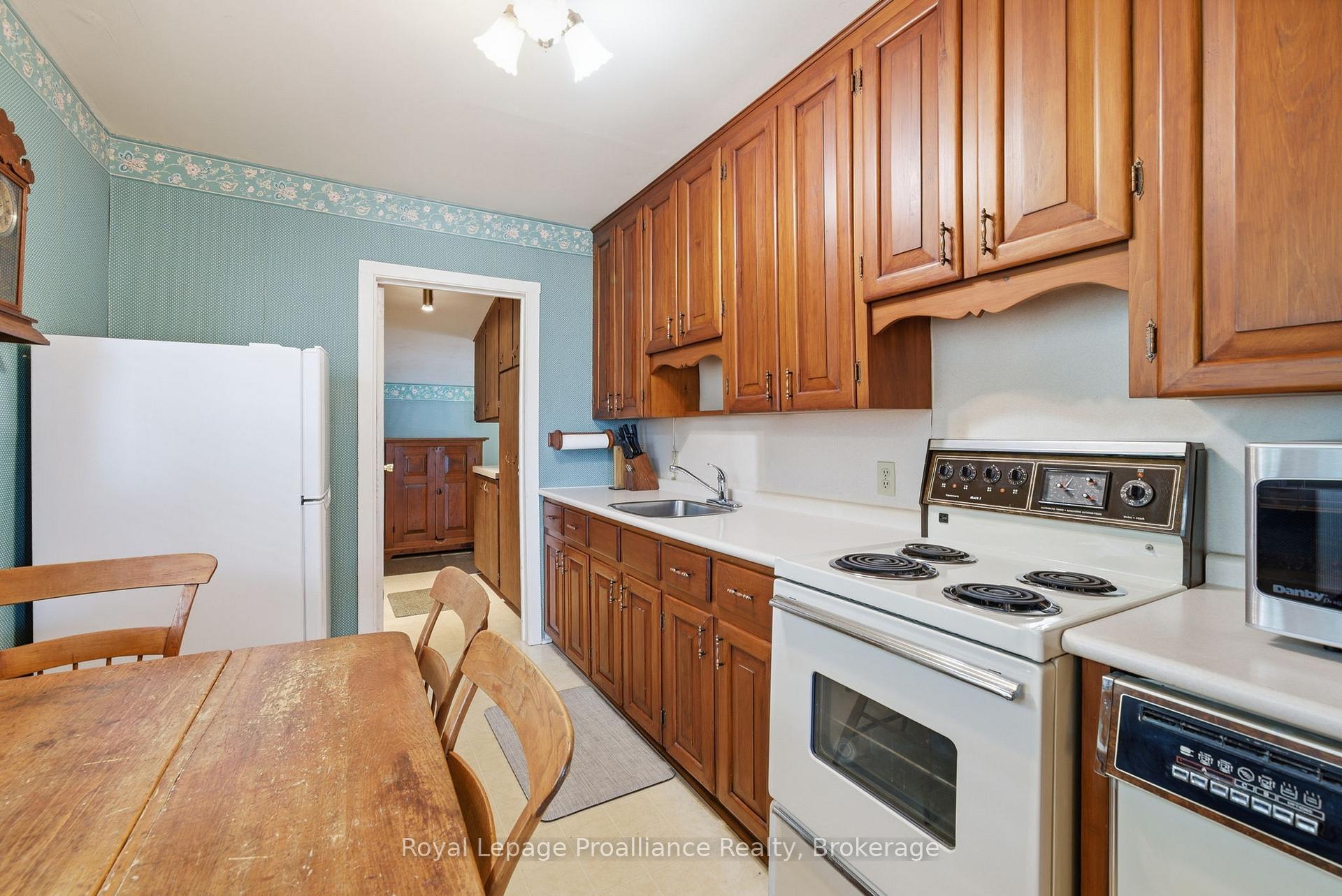 Photo 14 of 478 Monk Street, Cobourg — HOMEH