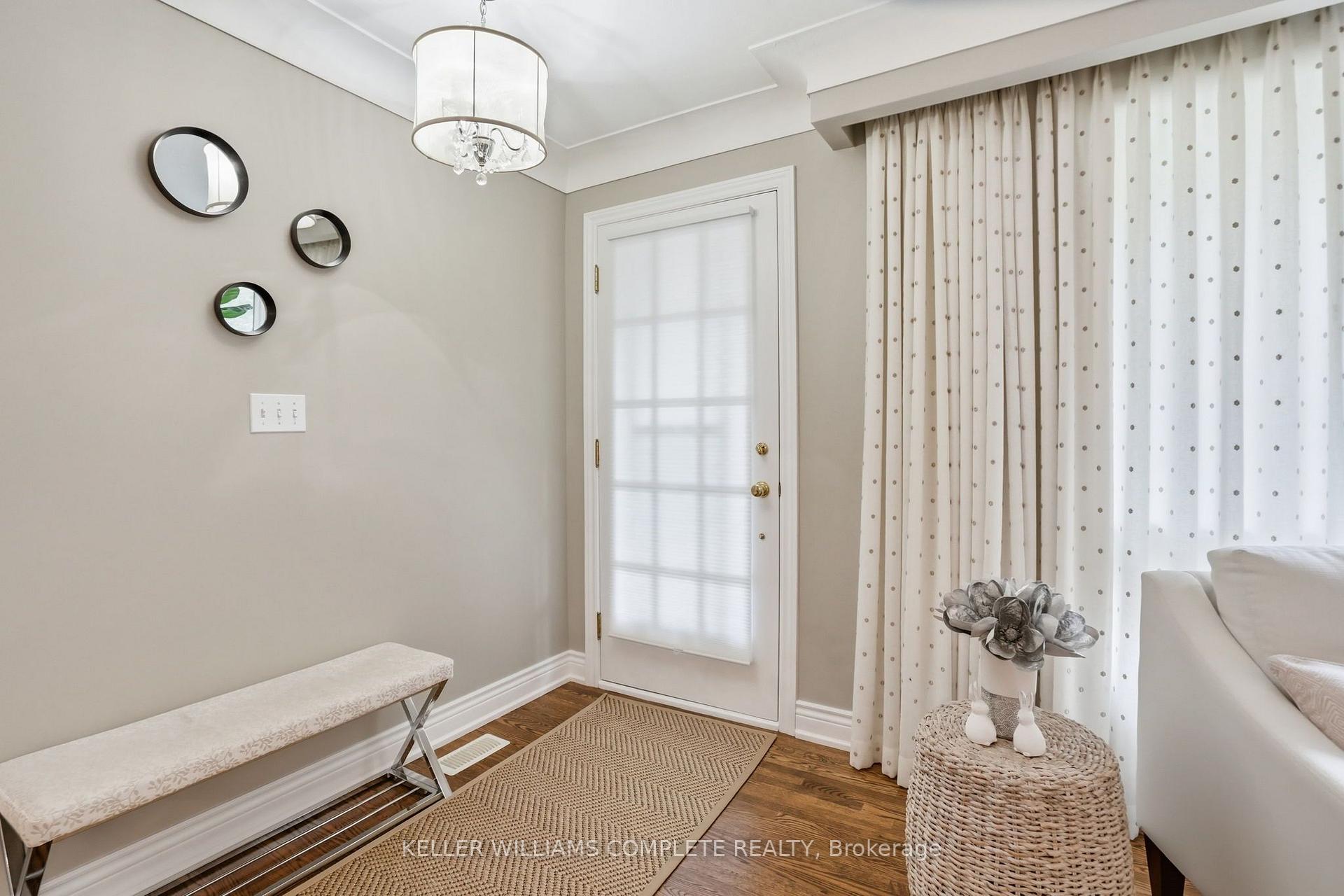 Photo 4 of 238 Seminole Road, Hamilton, Ancaster — HOMEH
