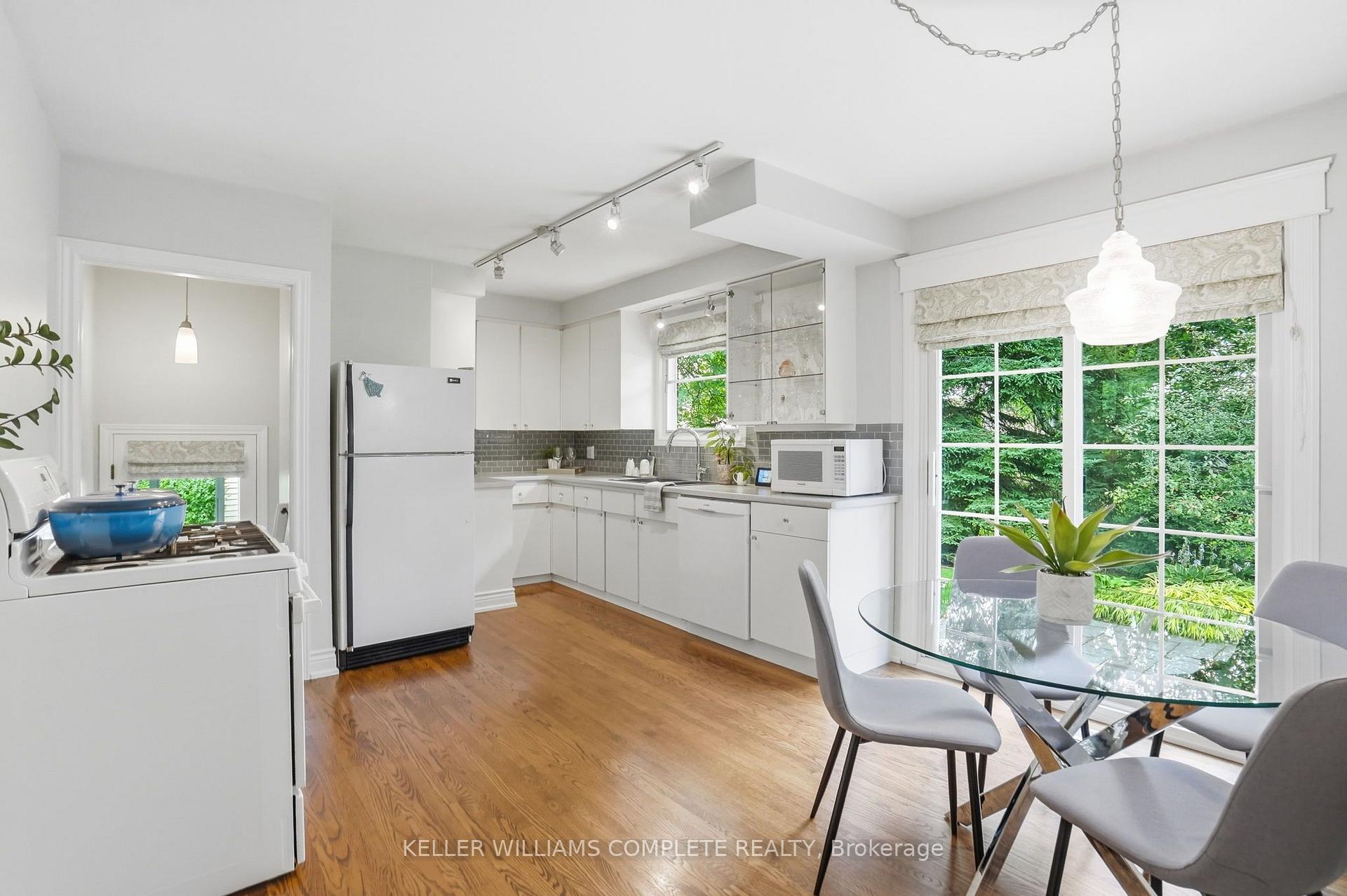 Photo 10 of 238 Seminole Road, Hamilton, Ancaster — HOMEH