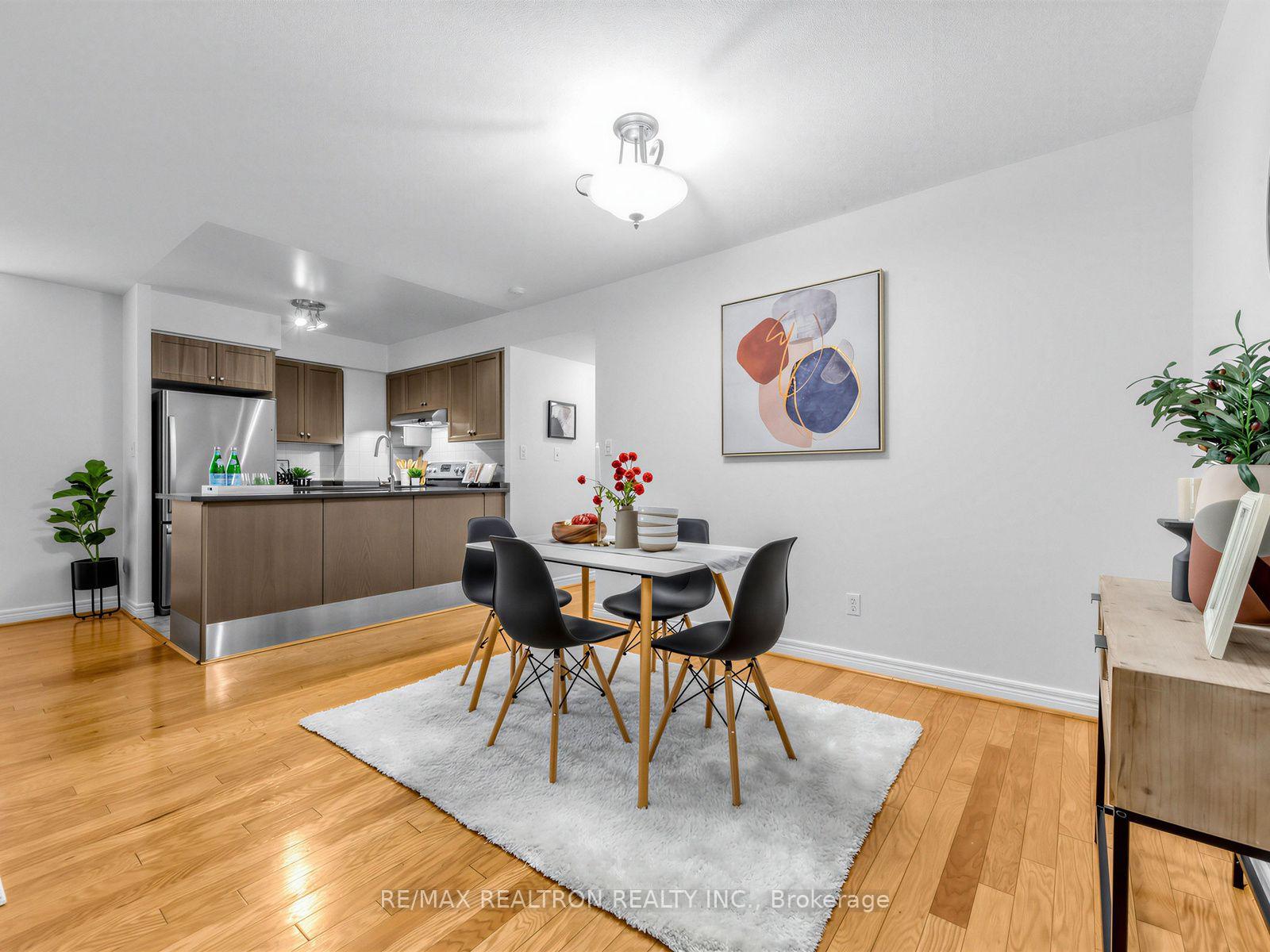 Photo 5 of Unit 510, 43 Eglinton Avenue E, Toronto, Mount Pleasant West — HOMEH