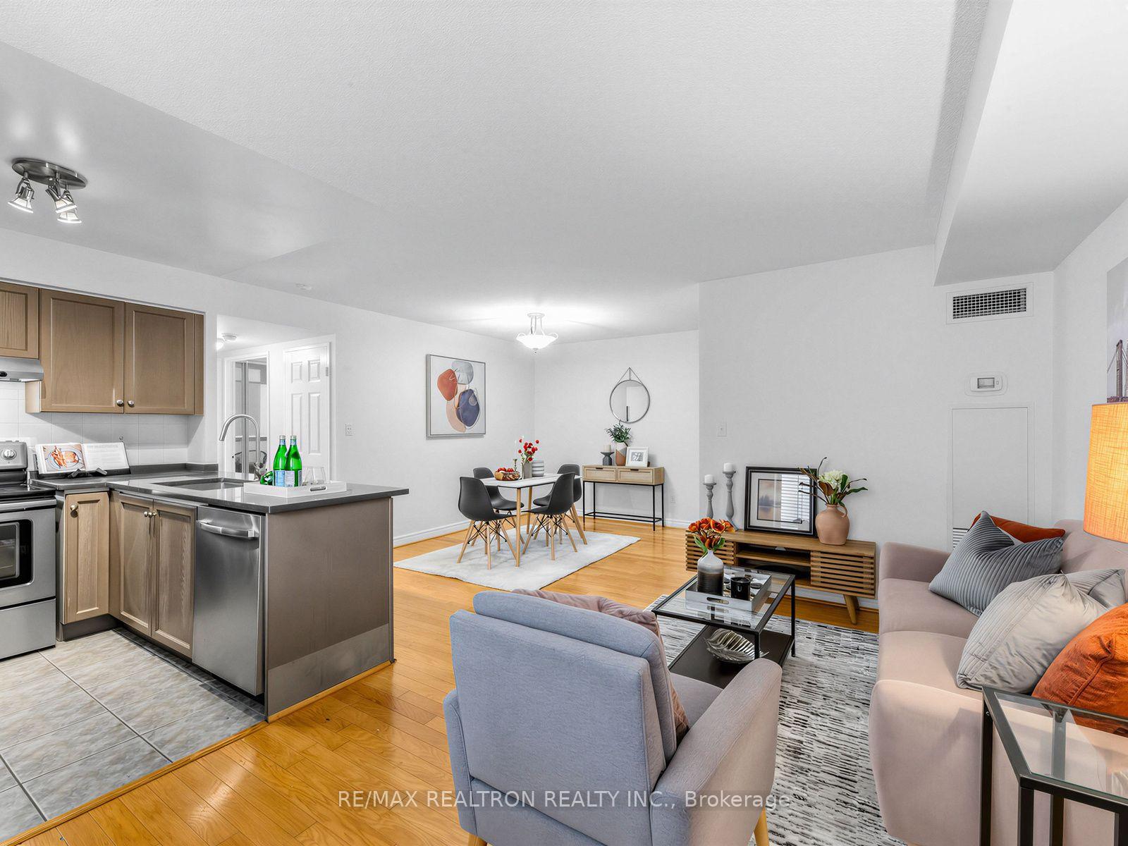 Photo 6 of Unit 510, 43 Eglinton Avenue E, Toronto, Mount Pleasant West — HOMEH